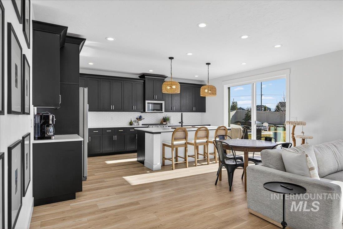 8509 W Pond Pine St., Star, Idaho 83669, 3 Bedrooms, 2 Bathrooms, Residential For Sale, Price $625,000,MLS 98976291