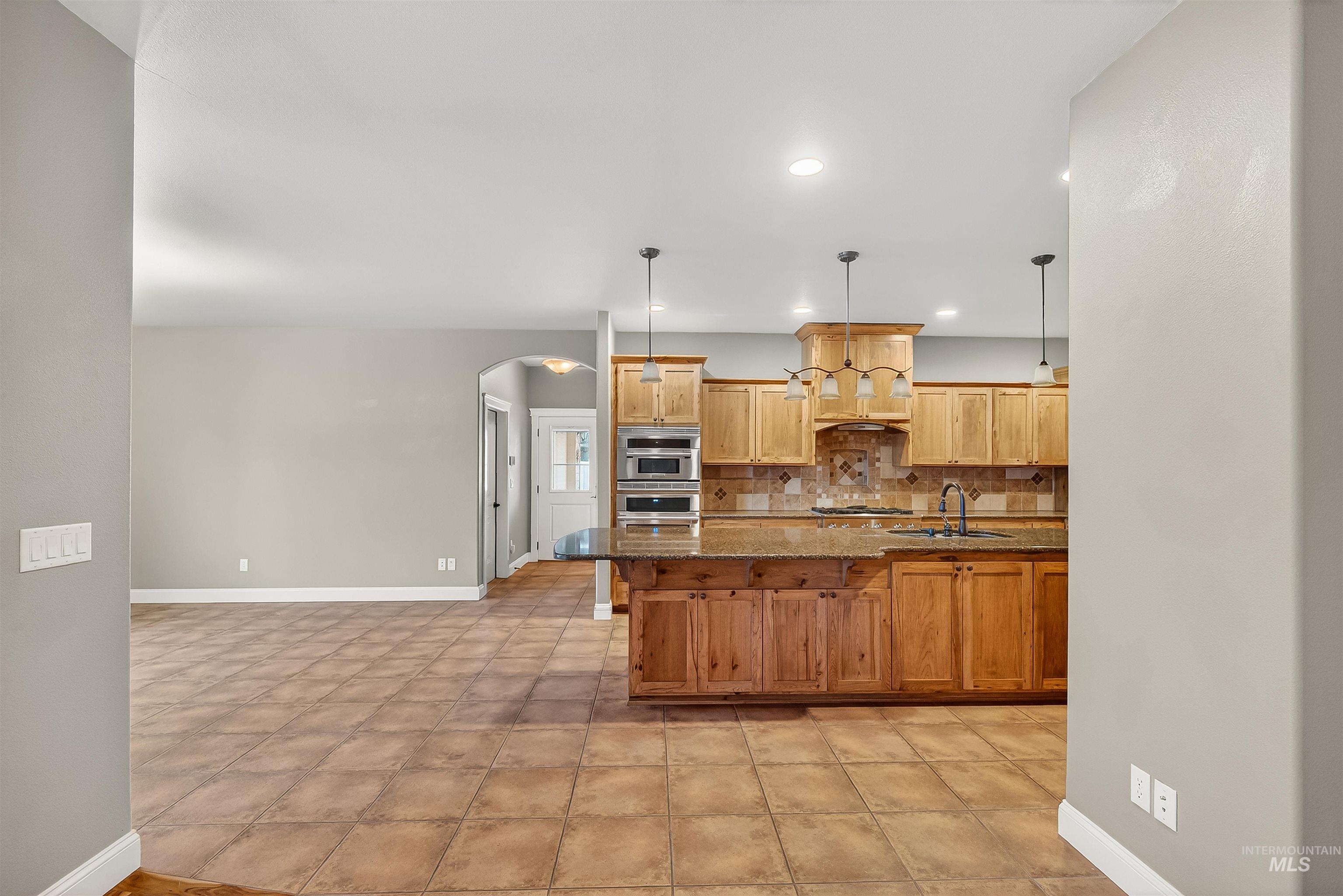 2510 Remington Way, Clarkston, Washington 99403, 3 Bedrooms, 3 Bathrooms, Residential For Sale, Price $675,000,MLS 98976292