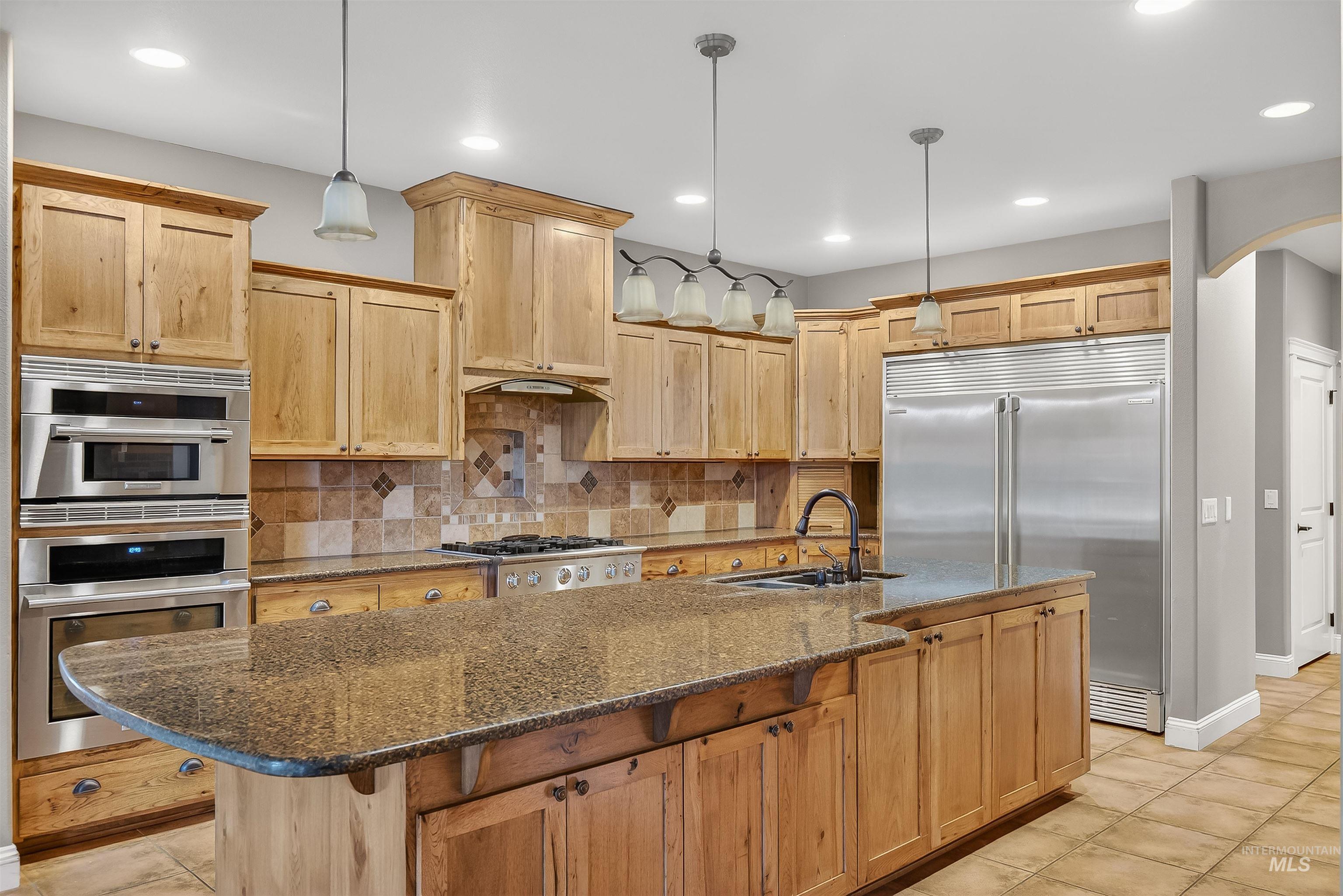 2510 Remington Way, Clarkston, Washington 99403, 3 Bedrooms, 3 Bathrooms, Residential For Sale, Price $675,000,MLS 98976292