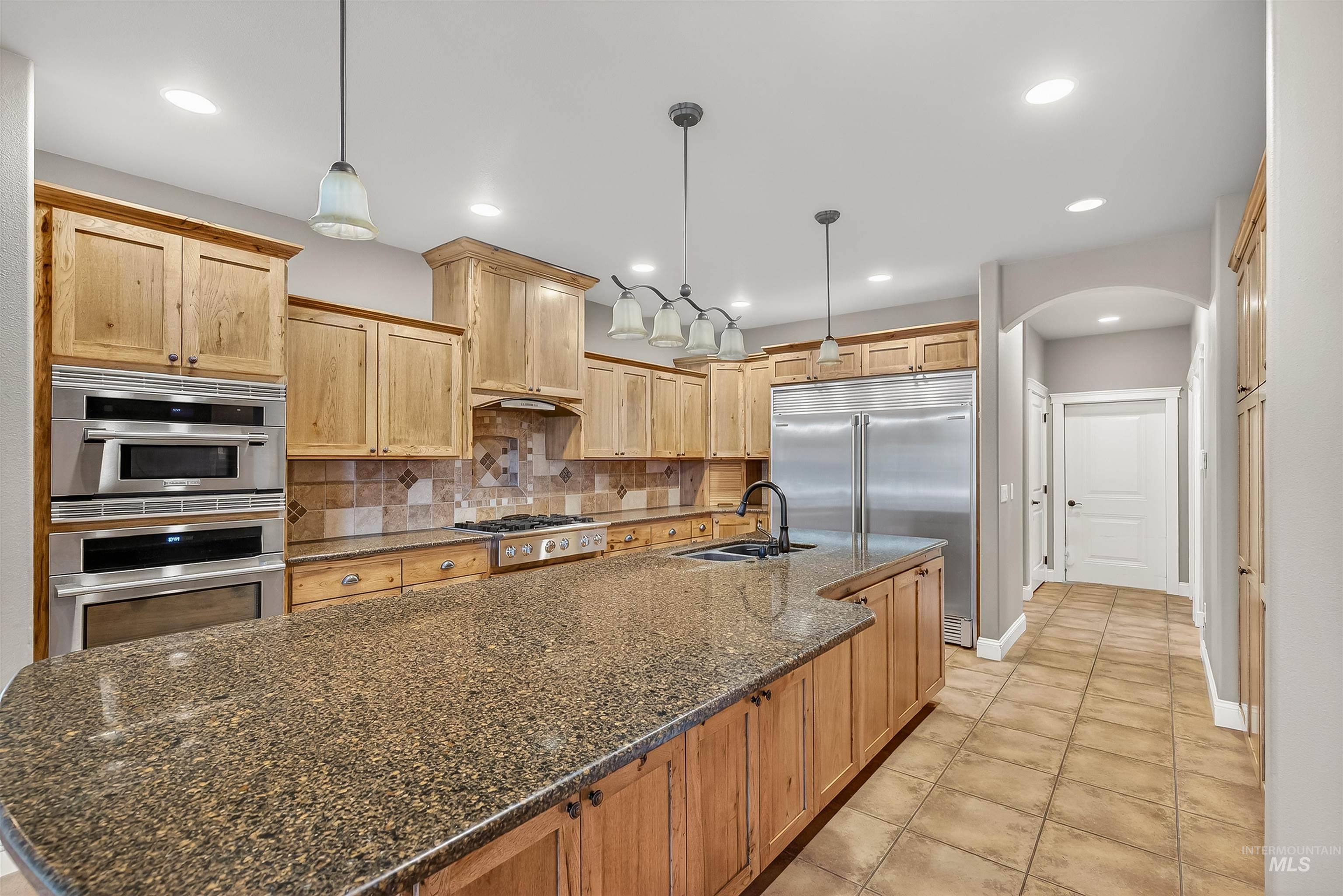 2510 Remington Way, Clarkston, Washington 99403, 3 Bedrooms, 3 Bathrooms, Residential For Sale, Price $675,000,MLS 98976292