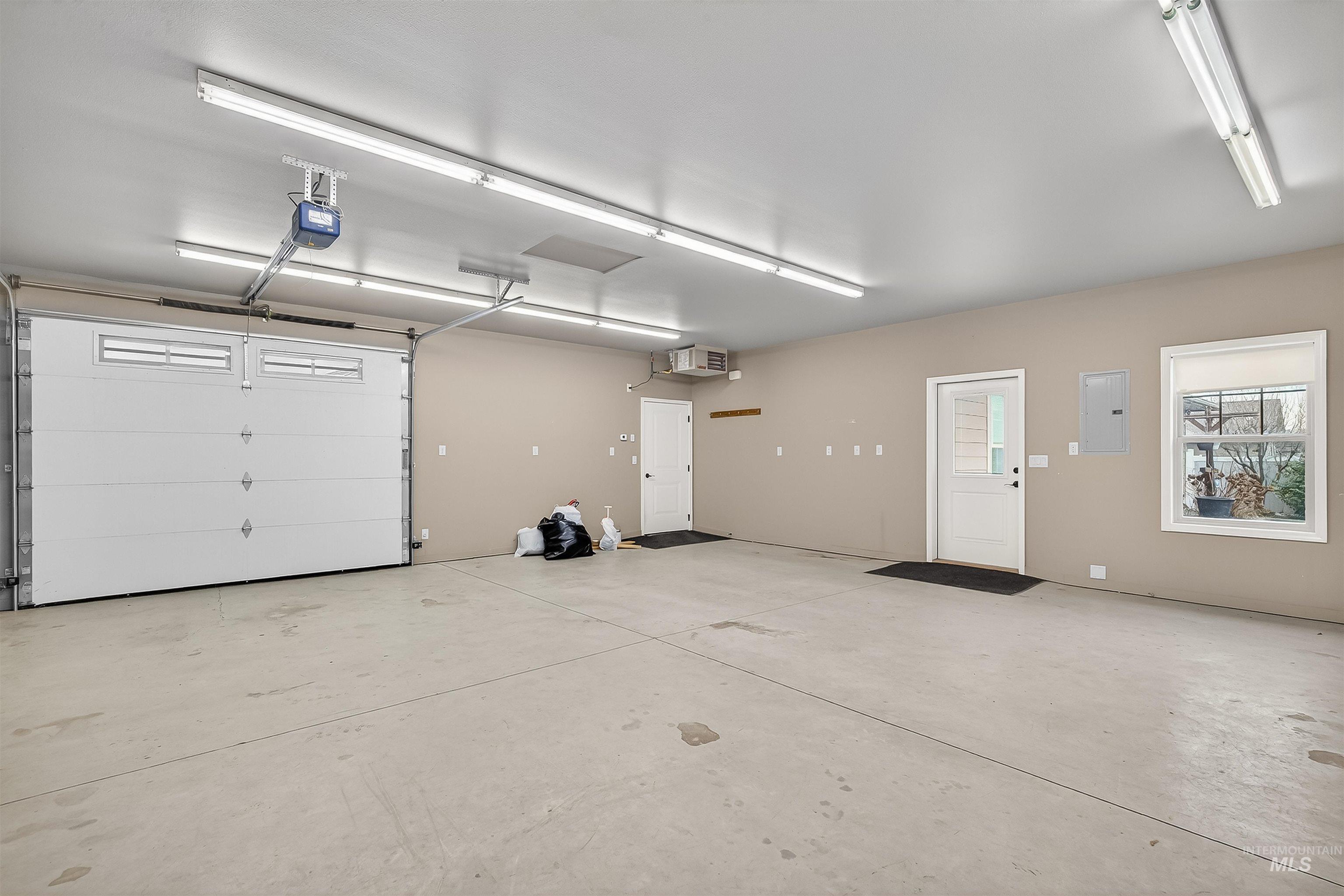 2510 Remington Way, Clarkston, Washington 99403, 3 Bedrooms, 3 Bathrooms, Residential For Sale, Price $675,000,MLS 98976292