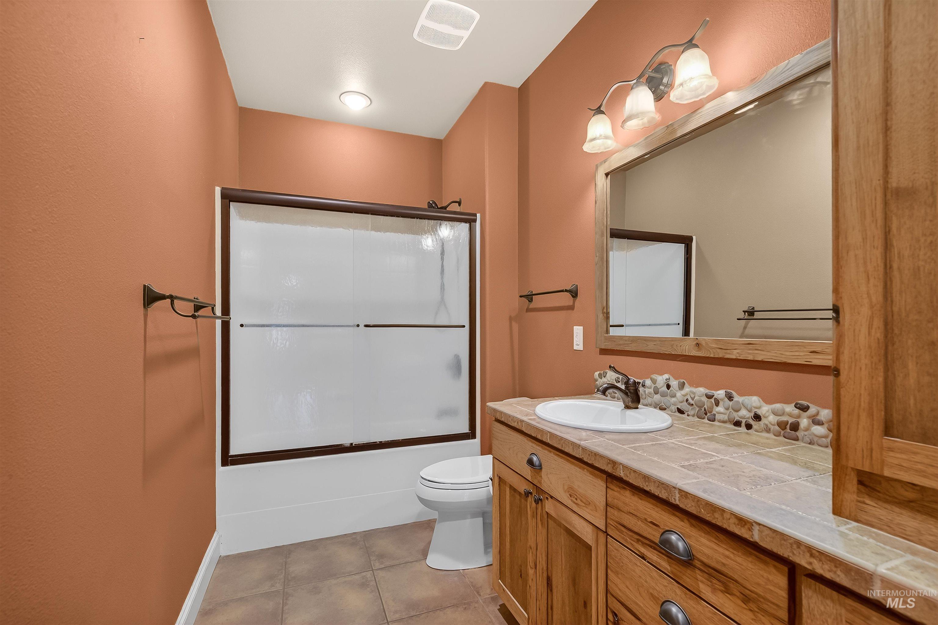 2510 Remington Way, Clarkston, Washington 99403, 3 Bedrooms, 3 Bathrooms, Residential For Sale, Price $675,000,MLS 98976292