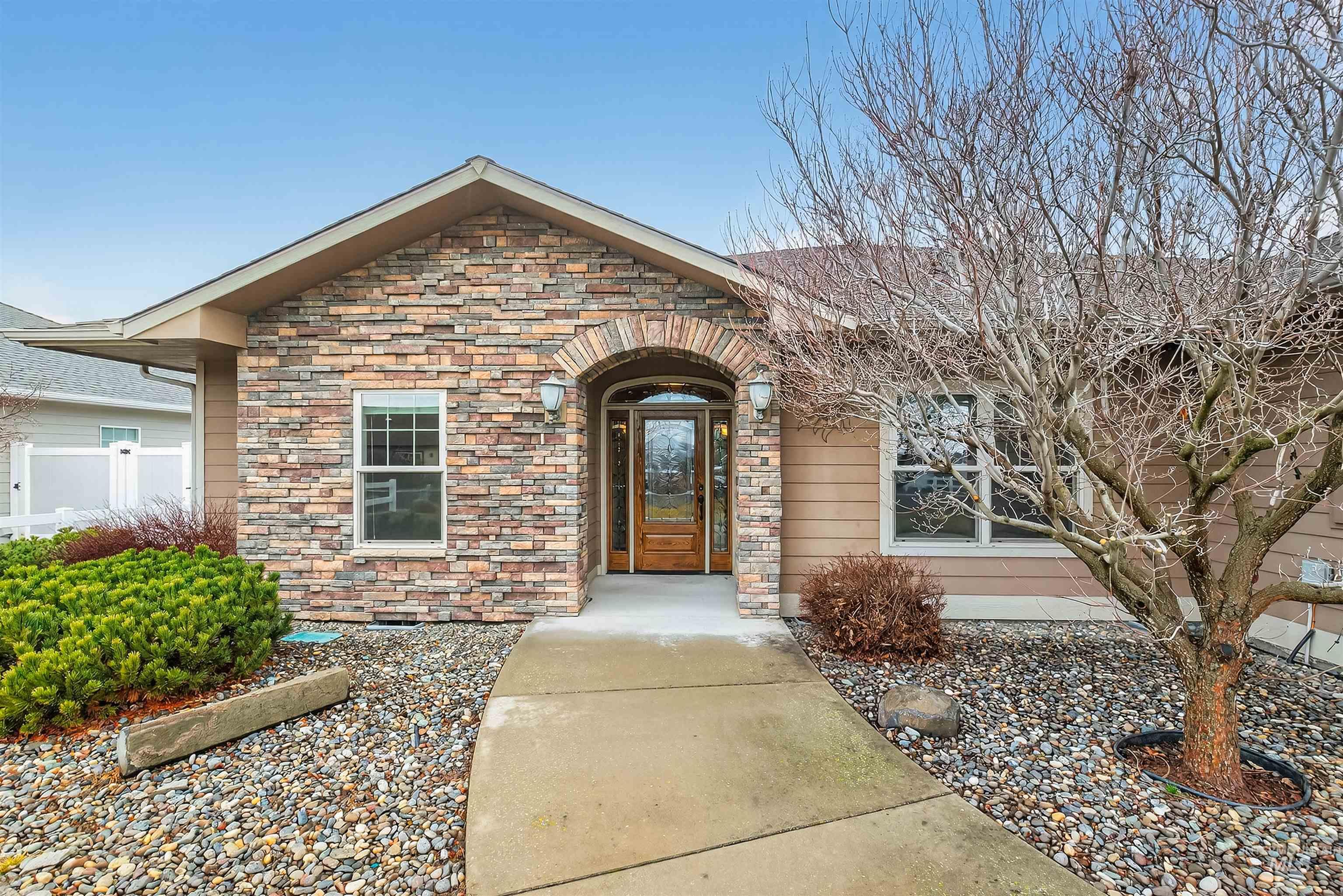 2510 Remington Way, Clarkston, Washington 99403, 3 Bedrooms, 3 Bathrooms, Residential For Sale, Price $675,000,MLS 98976292