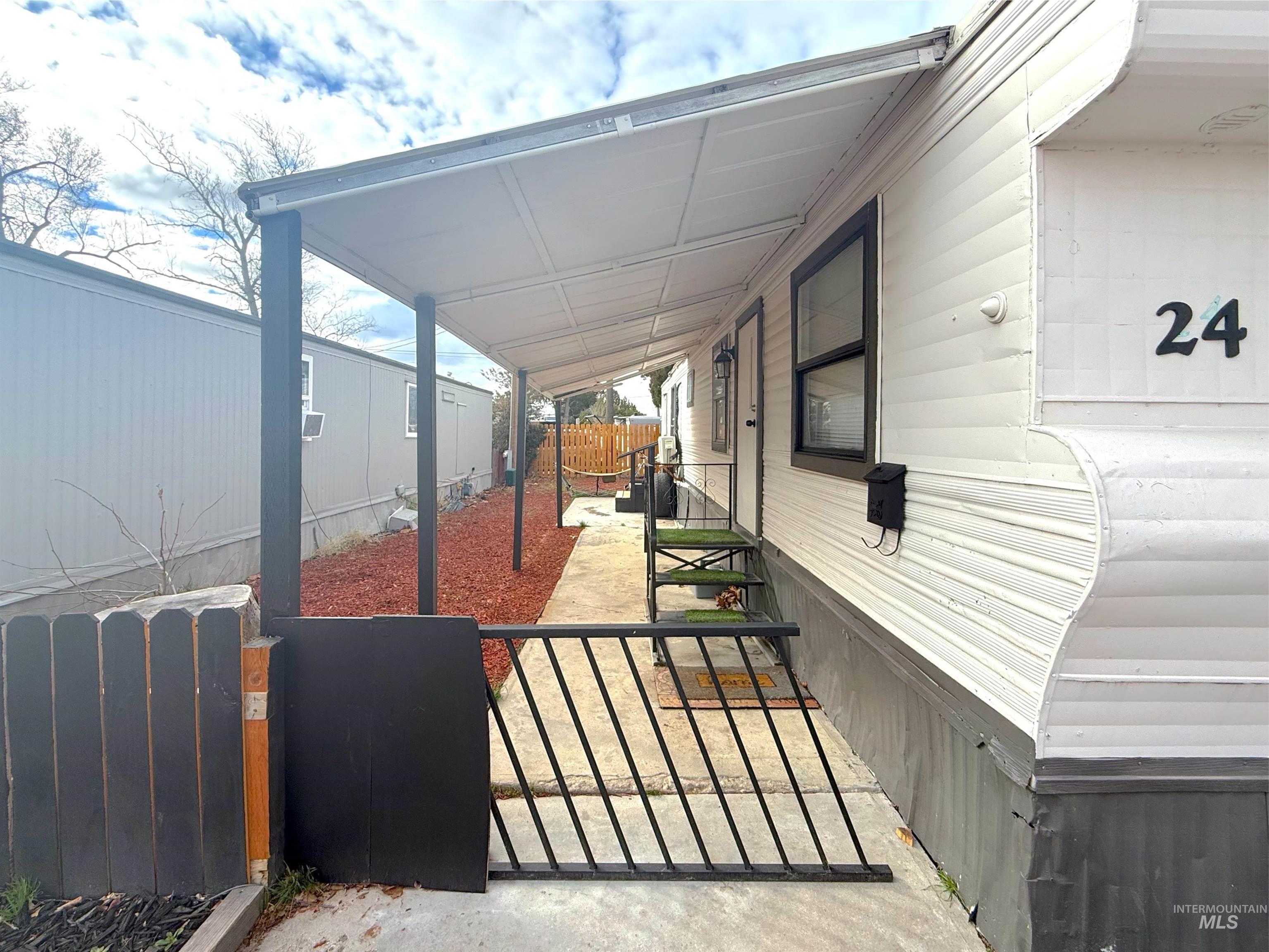 6728 W Fairview Ave, Boise, Idaho 83704, 2 Bedrooms, 1 Bathroom, Residential For Sale, Price $34,999, 98976294