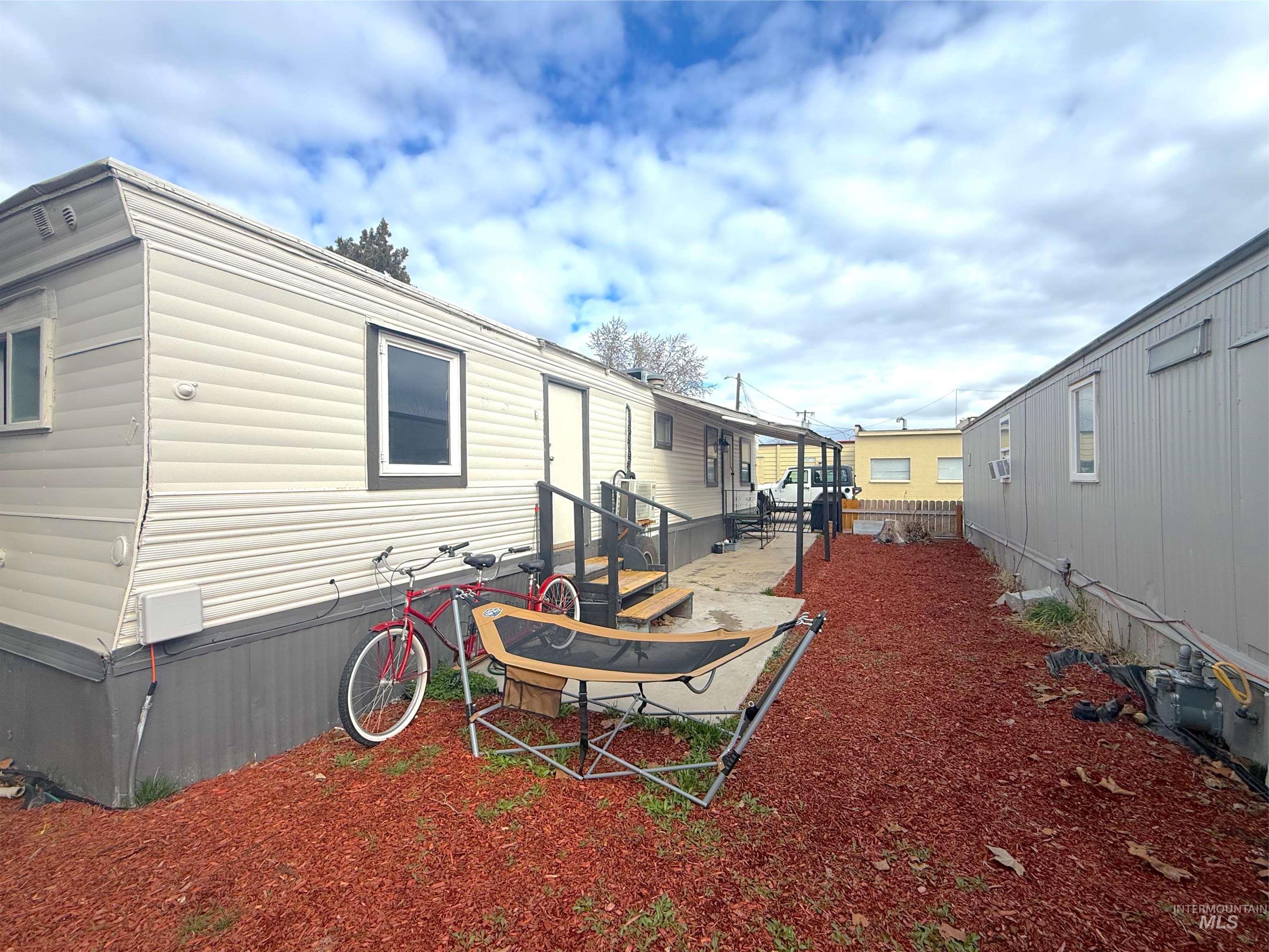 6728 W Fairview Ave, Boise, Idaho 83704, 2 Bedrooms, 1 Bathroom, Residential For Sale, Price $34,999, 98976294