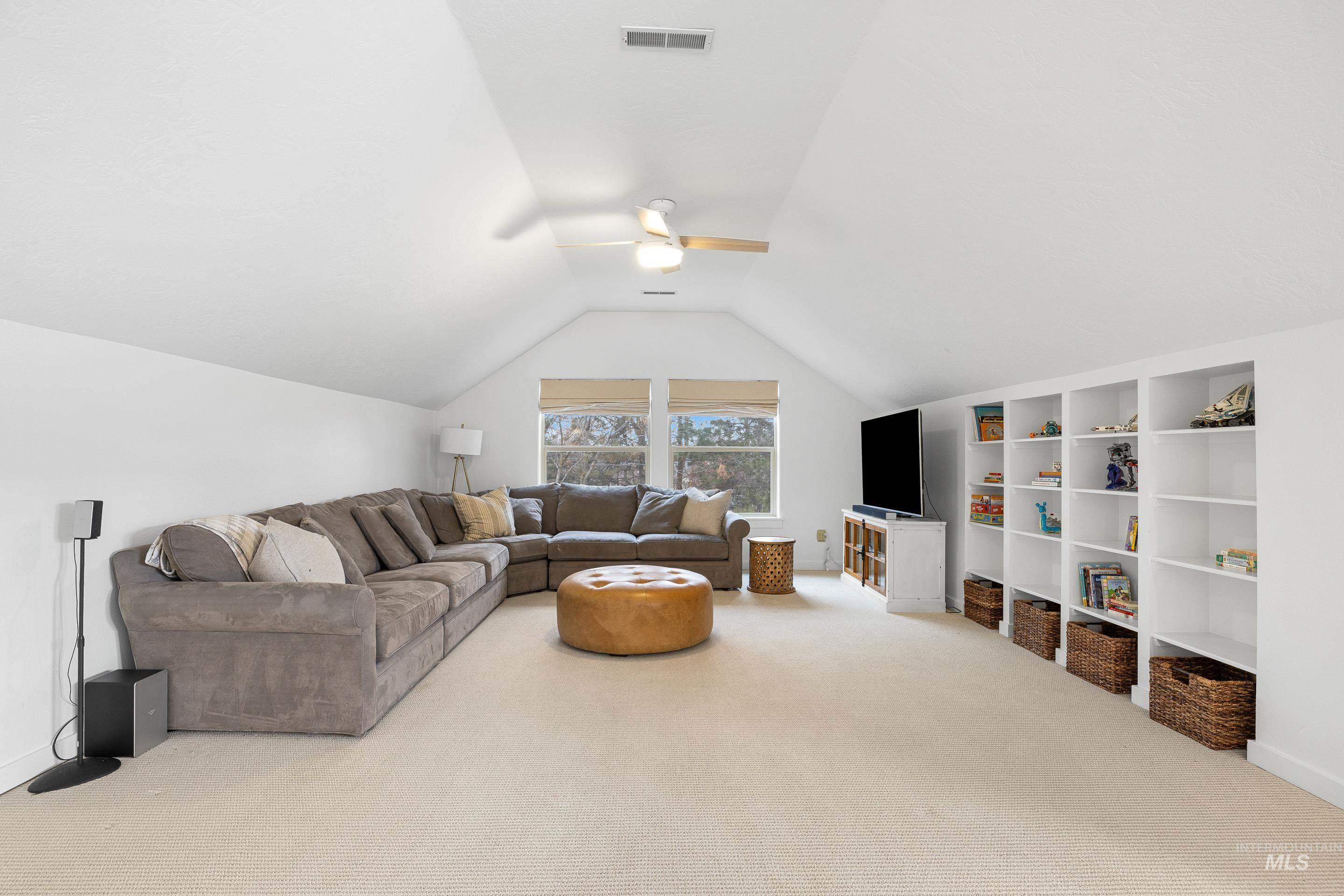 917 N Caledonia Pl, Eagle, Idaho 83616, 4 Bedrooms, 3 Bathrooms, Residential For Sale, Price $774,000,MLS 98976296