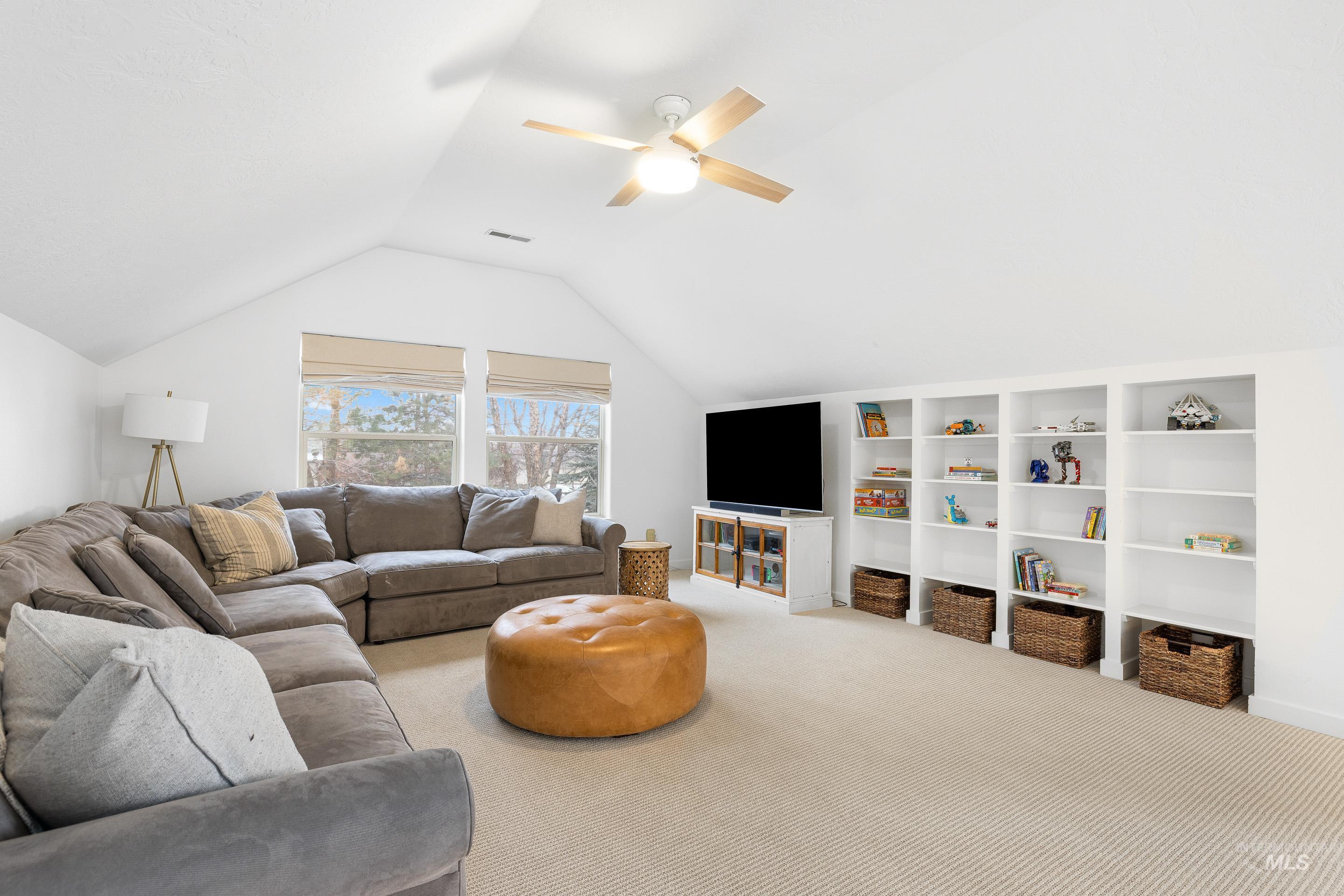 917 N Caledonia Pl, Eagle, Idaho 83616, 4 Bedrooms, 3 Bathrooms, Residential For Sale, Price $774,000,MLS 98976296