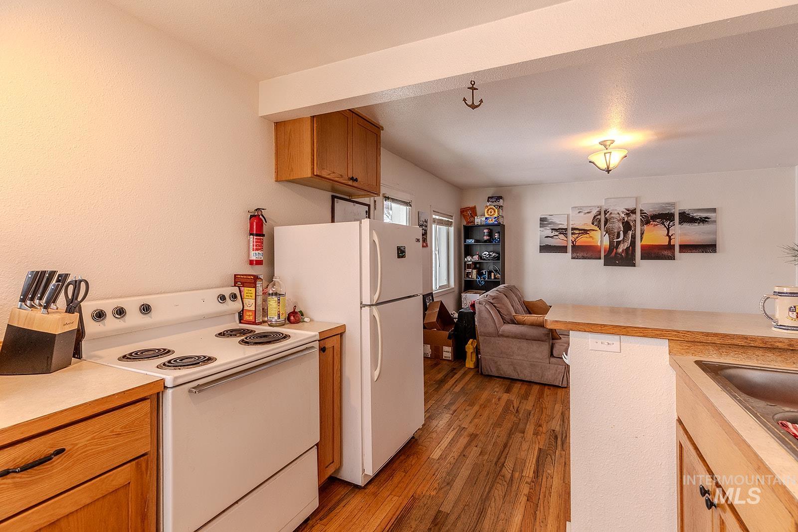 938/940 W A St, Moscow, Idaho 83843, 3 Bedrooms, 1 Bathroom, Residential Income For Sale, Price $430,000, 98976297