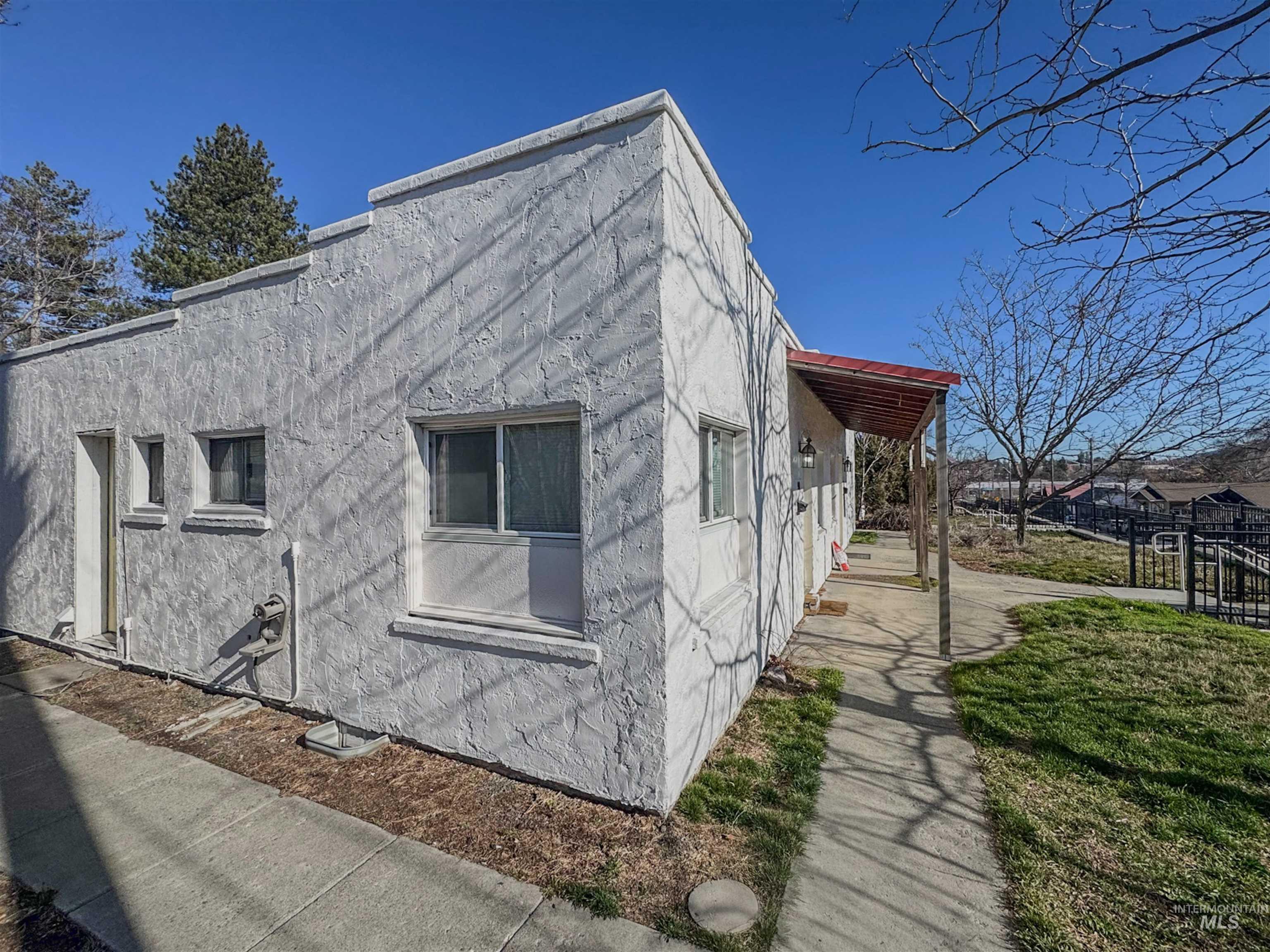 938/940 W A St, Moscow, Idaho 83843, 3 Bedrooms, 1 Bathroom, Residential Income For Sale, Price $430,000, 98976297