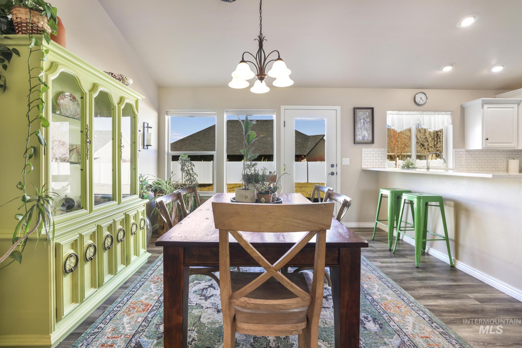 2723 Joshua Way, Twin Falls, Idaho 83301-8961, 4 Bedrooms, 2 Bathrooms, Residential For Sale, Price $455,000,MLS 98976298