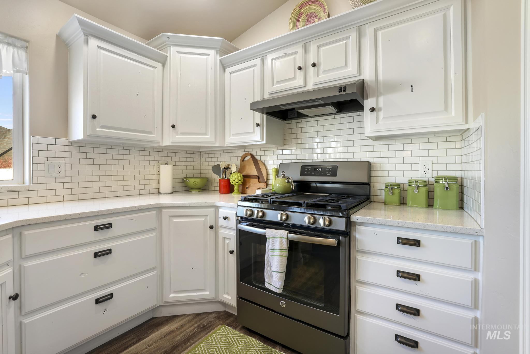 2723 Joshua Way, Twin Falls, Idaho 83301-8961, 4 Bedrooms, 2 Bathrooms, Residential For Sale, Price $455,000,MLS 98976298