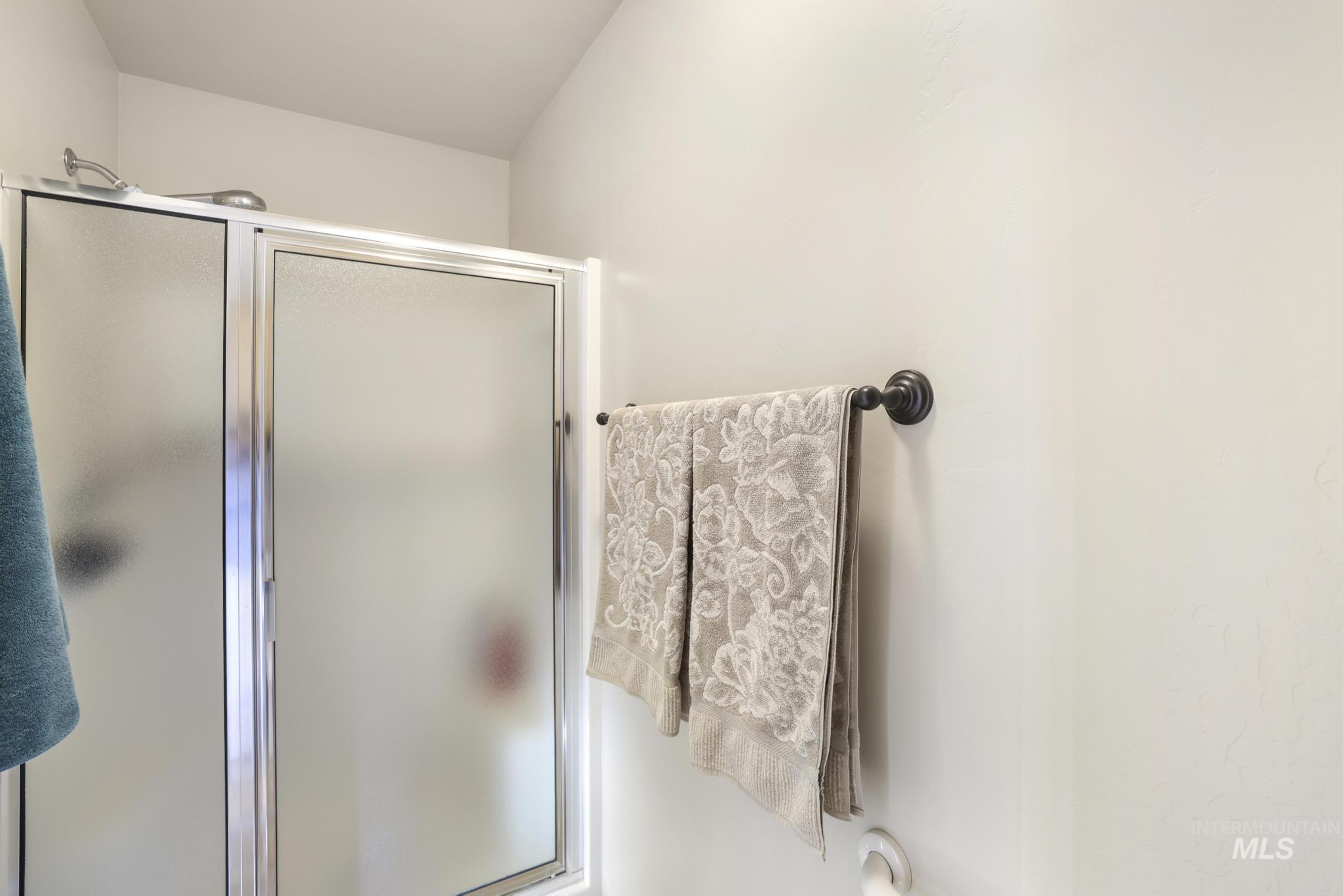 2723 Joshua Way, Twin Falls, Idaho 83301-8961, 4 Bedrooms, 2 Bathrooms, Residential For Sale, Price $455,000,MLS 98976298