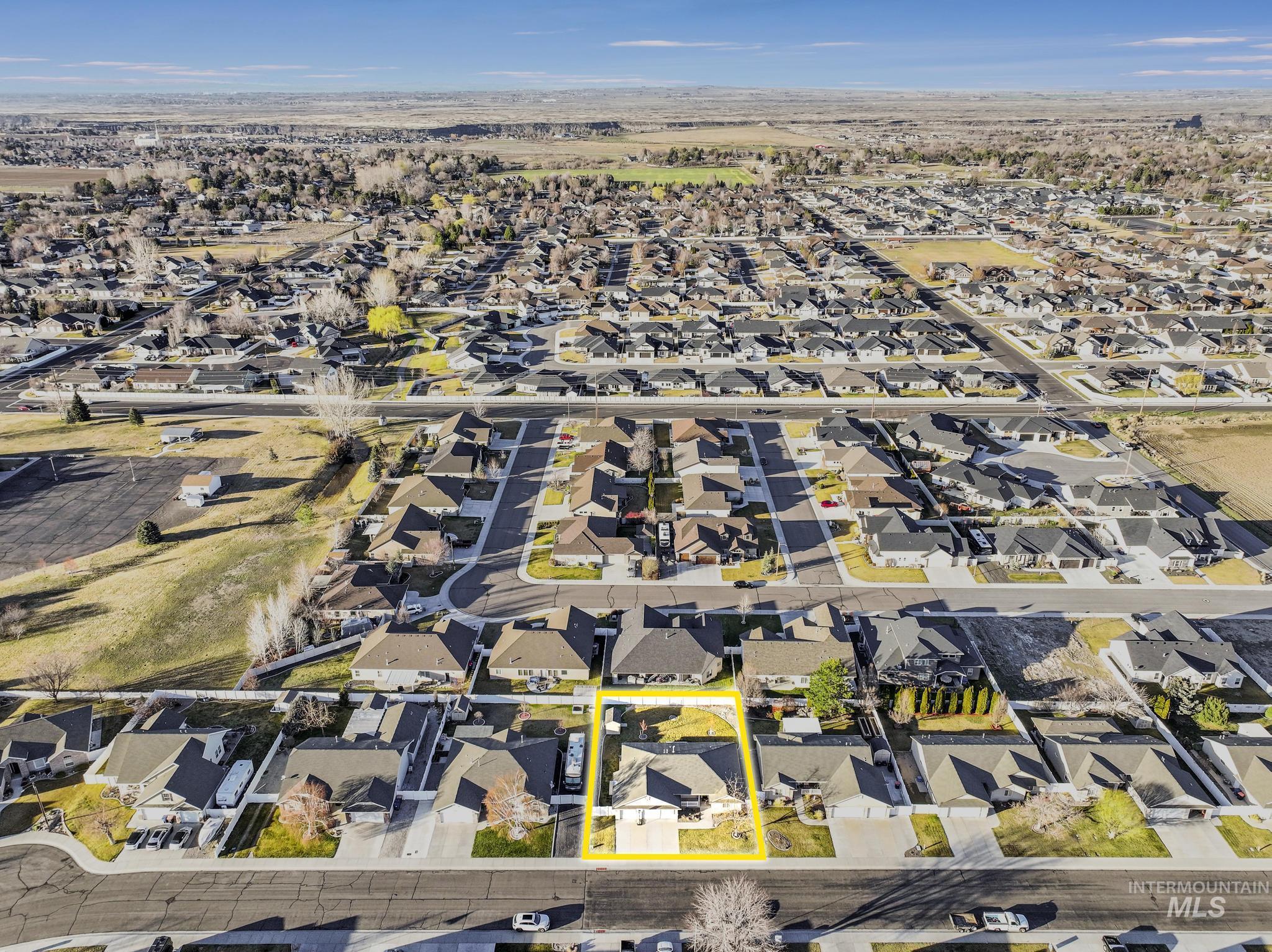 2723 Joshua Way, Twin Falls, Idaho 83301-8961, 4 Bedrooms, 2 Bathrooms, Residential For Sale, Price $455,000,MLS 98976298