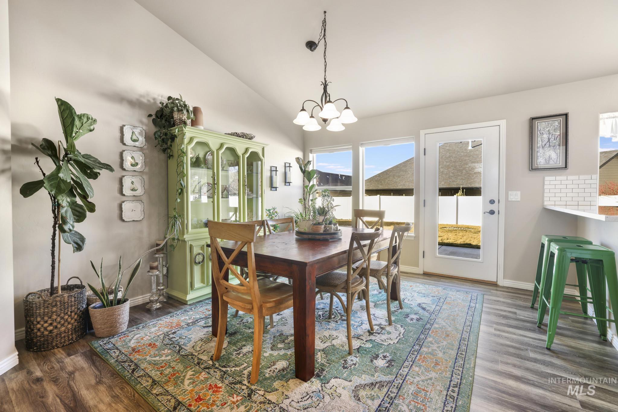 2723 Joshua Way, Twin Falls, Idaho 83301-8961, 4 Bedrooms, 2 Bathrooms, Residential For Sale, Price $455,000,MLS 98976298