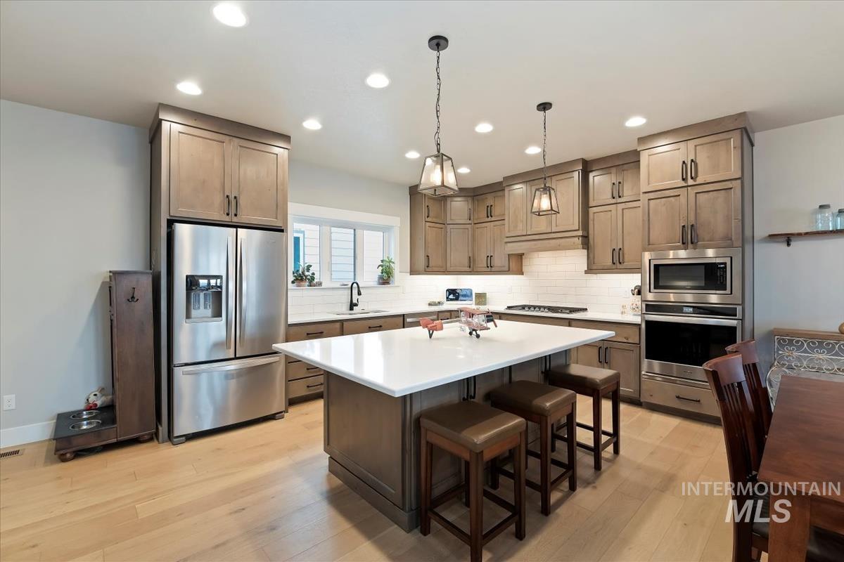 21301 Cessna Ct, Greenleaf, Idaho 83626, 3 Bedrooms, 2 Bathrooms, Residential For Sale, Price $795,000,MLS 98976299