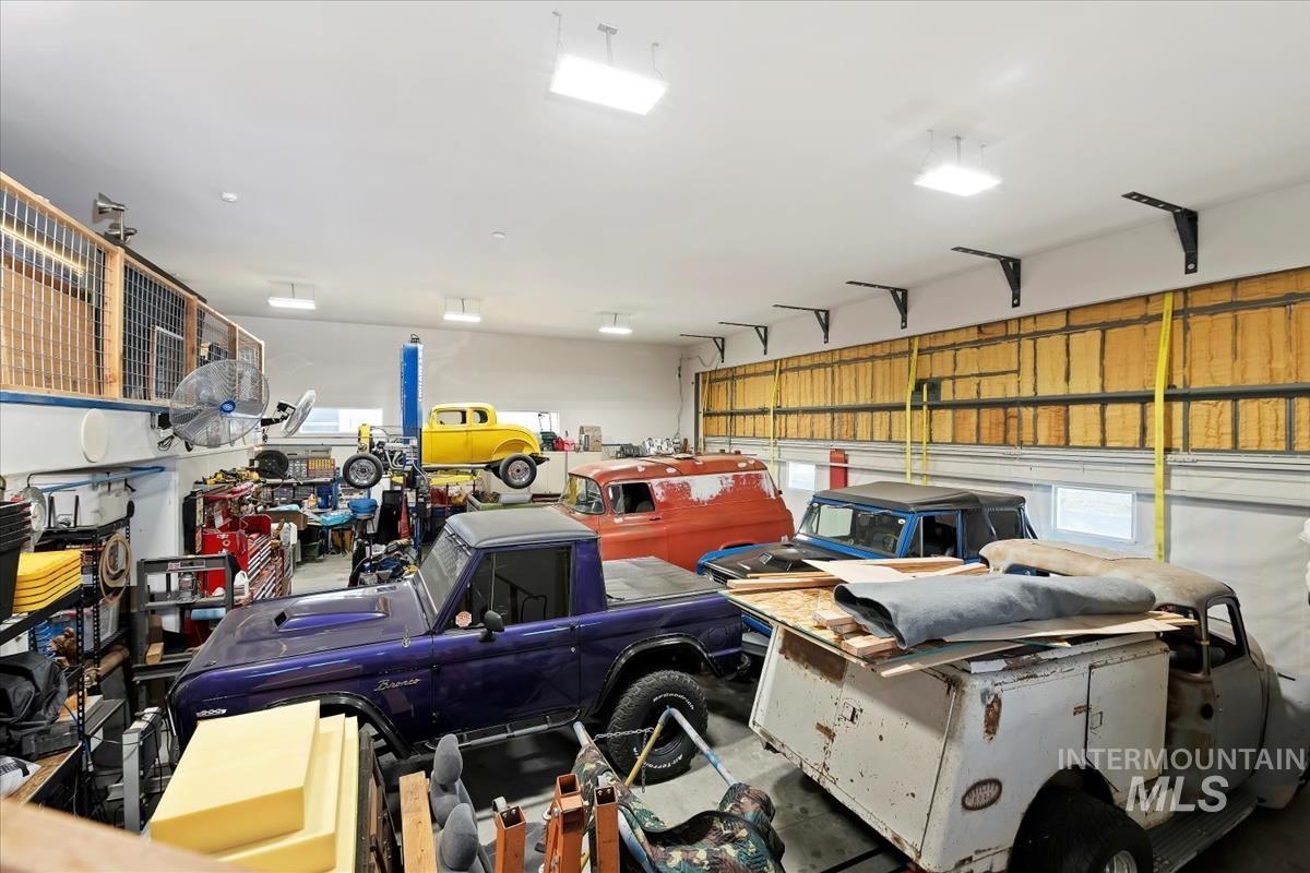 21301 Cessna Ct, Greenleaf, Idaho 83626, 3 Bedrooms, 2 Bathrooms, Residential For Sale, Price $795,000,MLS 98976299