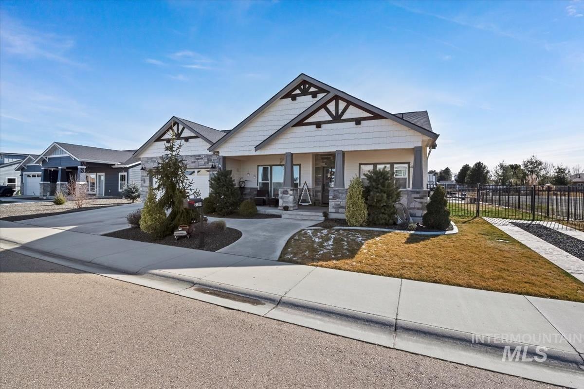 21301 Cessna Ct, Greenleaf, Idaho 83626, 3 Bedrooms, 2 Bathrooms, Residential For Sale, Price $795,000,MLS 98976299
