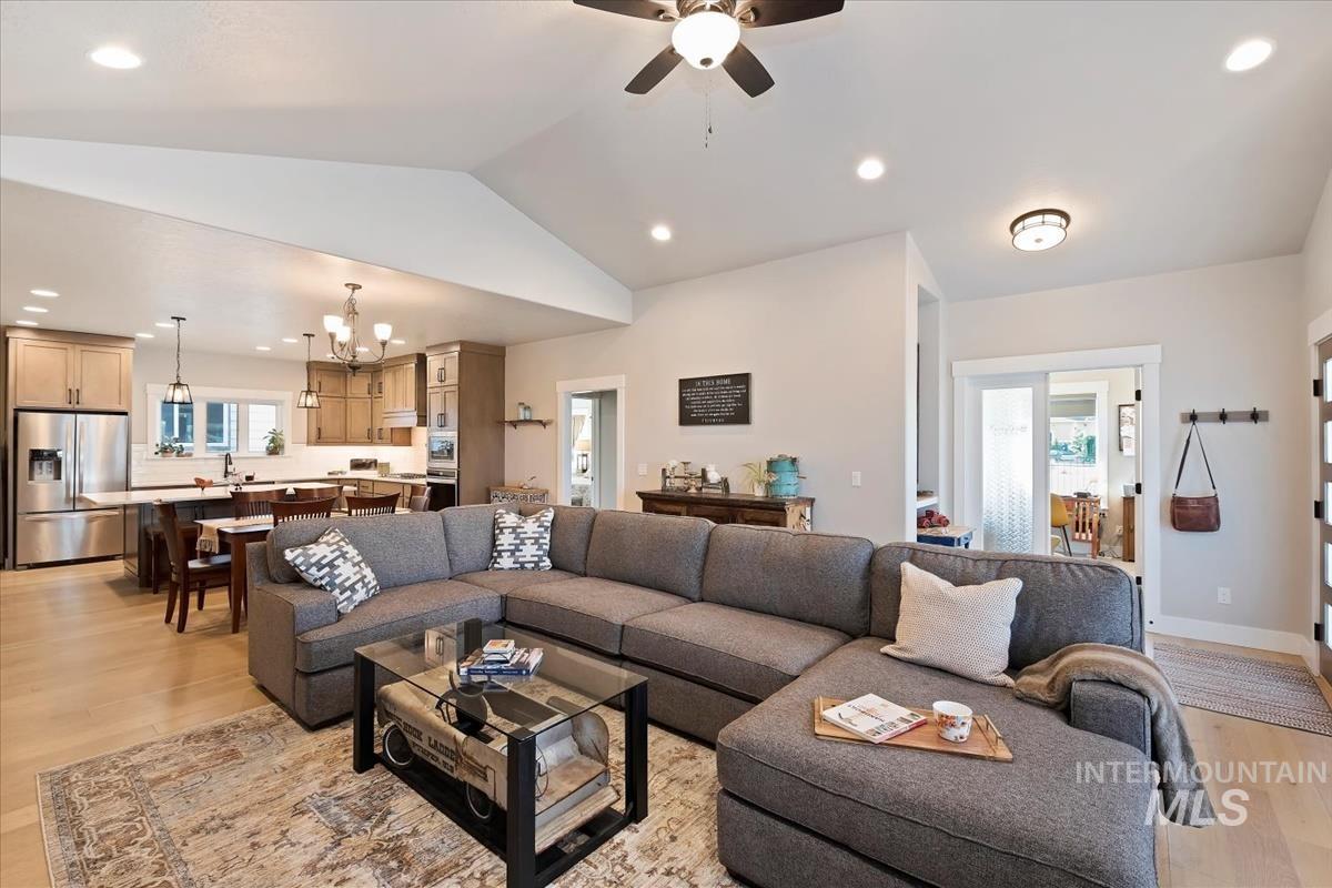 21301 Cessna Ct, Greenleaf, Idaho 83626, 3 Bedrooms, 2 Bathrooms, Residential For Sale, Price $795,000,MLS 98976299