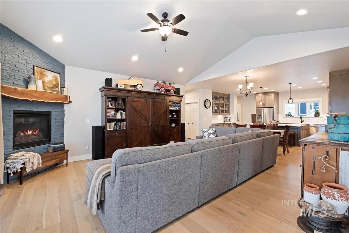 21301 Cessna Ct, Greenleaf, Idaho 83626, 3 Bedrooms, 2 Bathrooms, Residential For Sale, Price $795,000,MLS 98976299