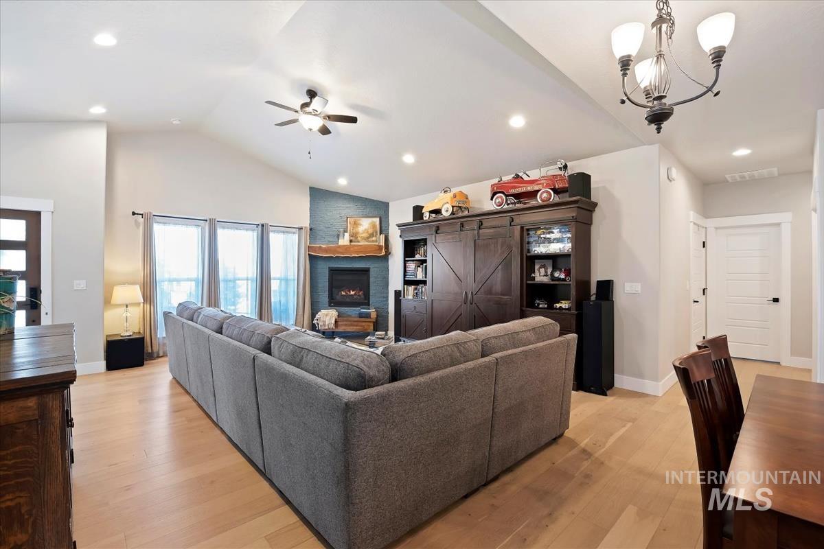 21301 Cessna Ct, Greenleaf, Idaho 83626, 3 Bedrooms, 2 Bathrooms, Residential For Sale, Price $795,000,MLS 98976299