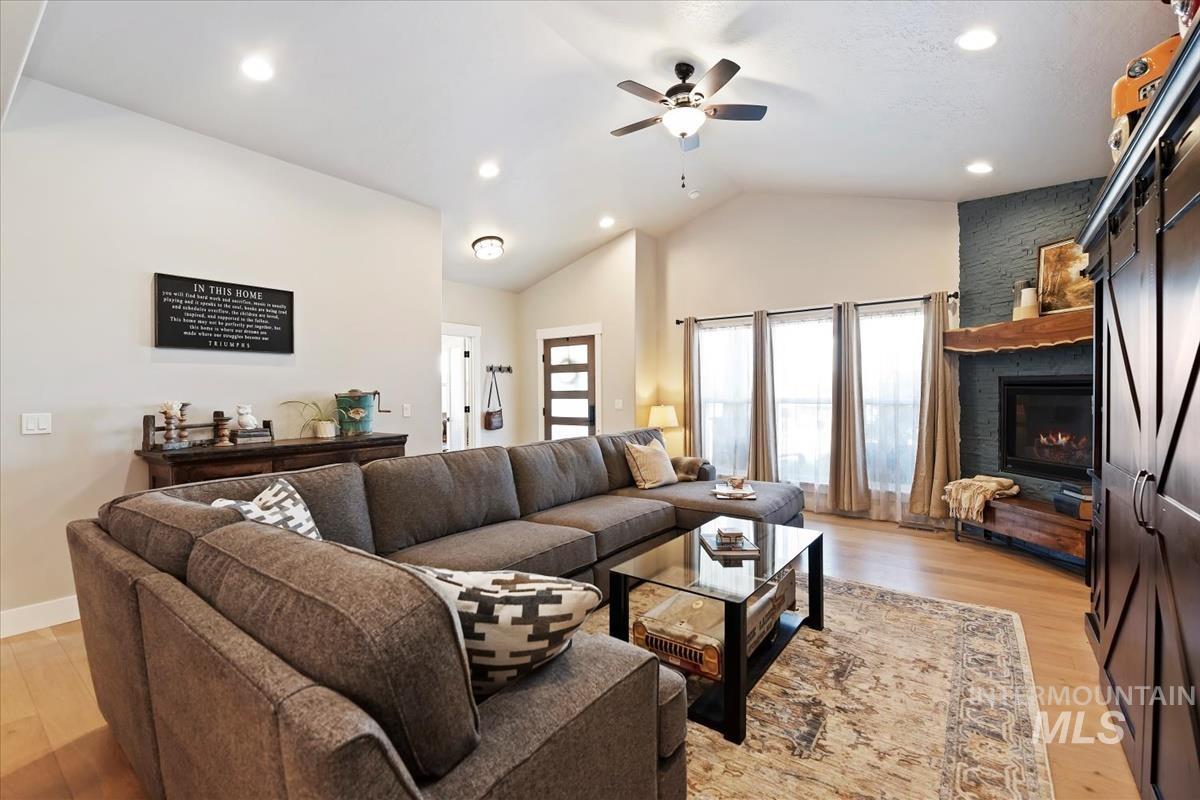 21301 Cessna Ct, Greenleaf, Idaho 83626, 3 Bedrooms, 2 Bathrooms, Residential For Sale, Price $795,000,MLS 98976299