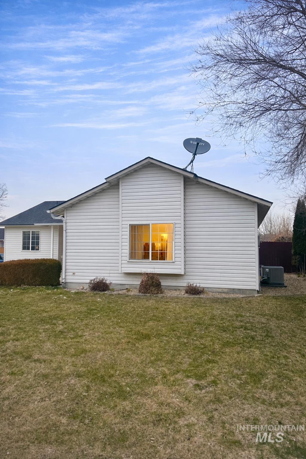 11130 W Abram Dr, Boise, Idaho 83713, 4 Bedrooms, 2 Bathrooms, Residential For Sale, Price $430,000,MLS 98976305