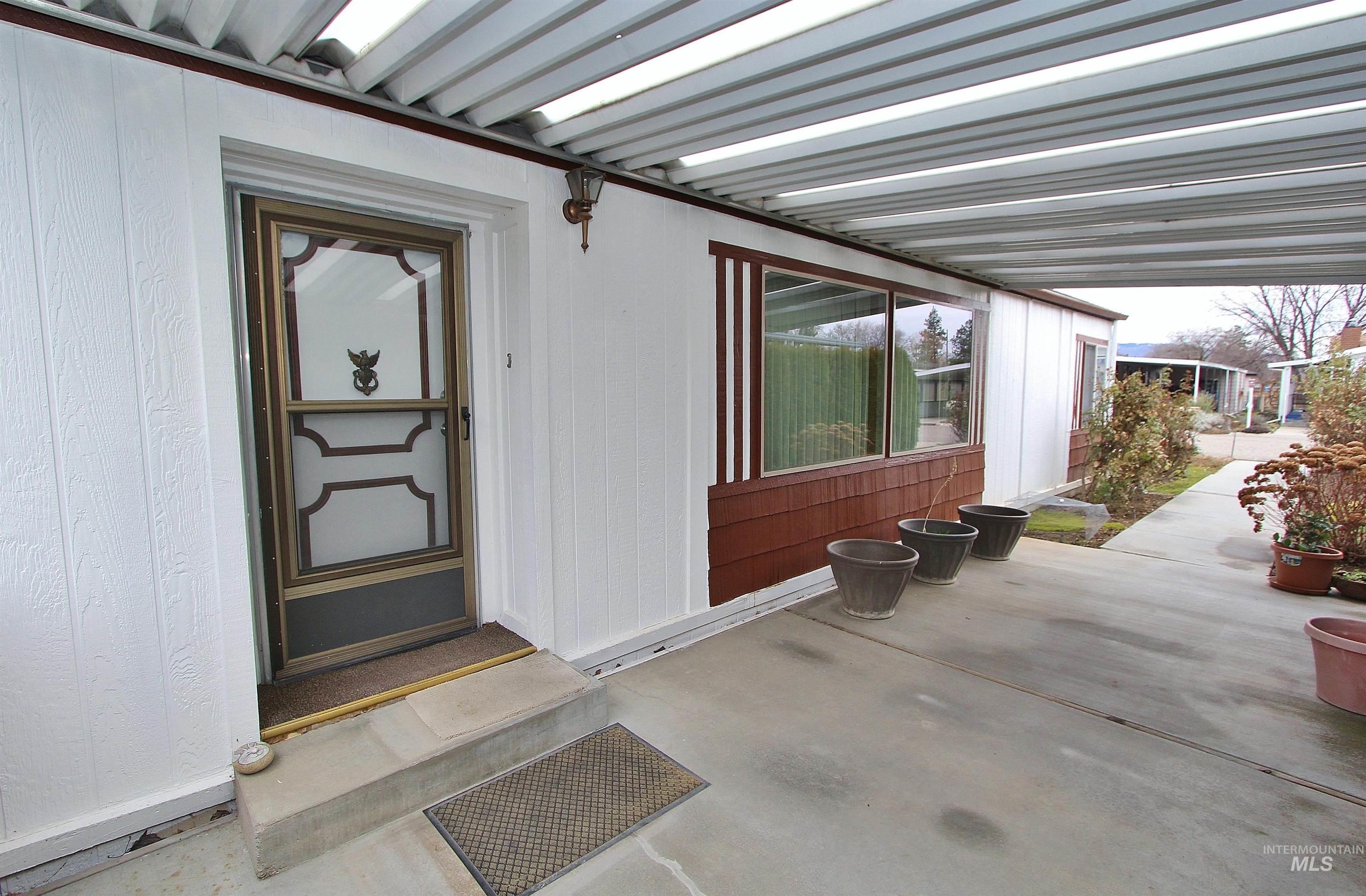 3467 N Dalton Ln, Boise, Idaho 83704, 3 Bedrooms, 2 Bathrooms, Residential For Sale, Price $145,000, 98976308