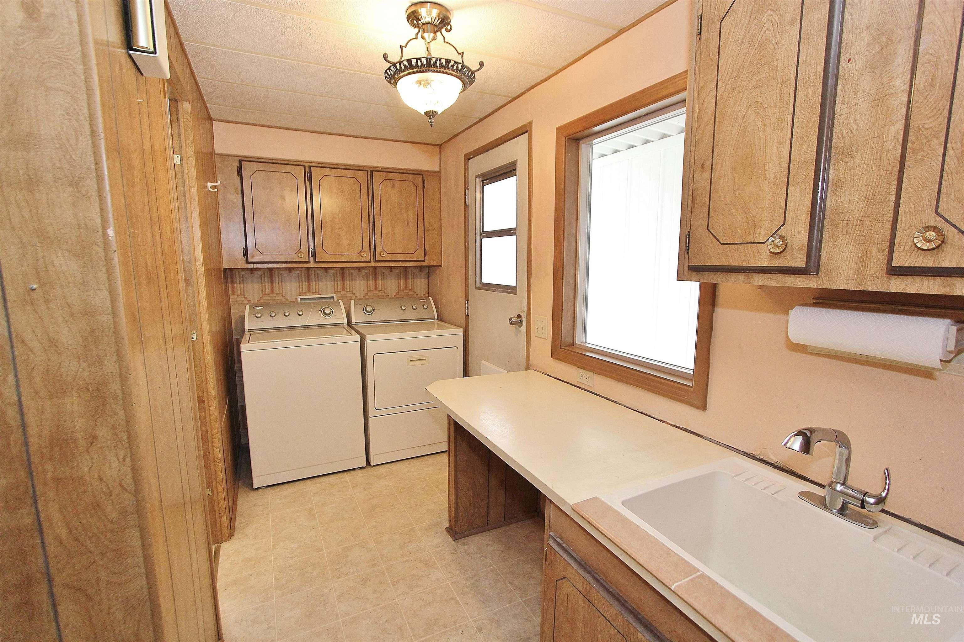 3467 N Dalton Ln, Boise, Idaho 83704, 3 Bedrooms, 2 Bathrooms, Residential For Sale, Price $145,000, 98976308