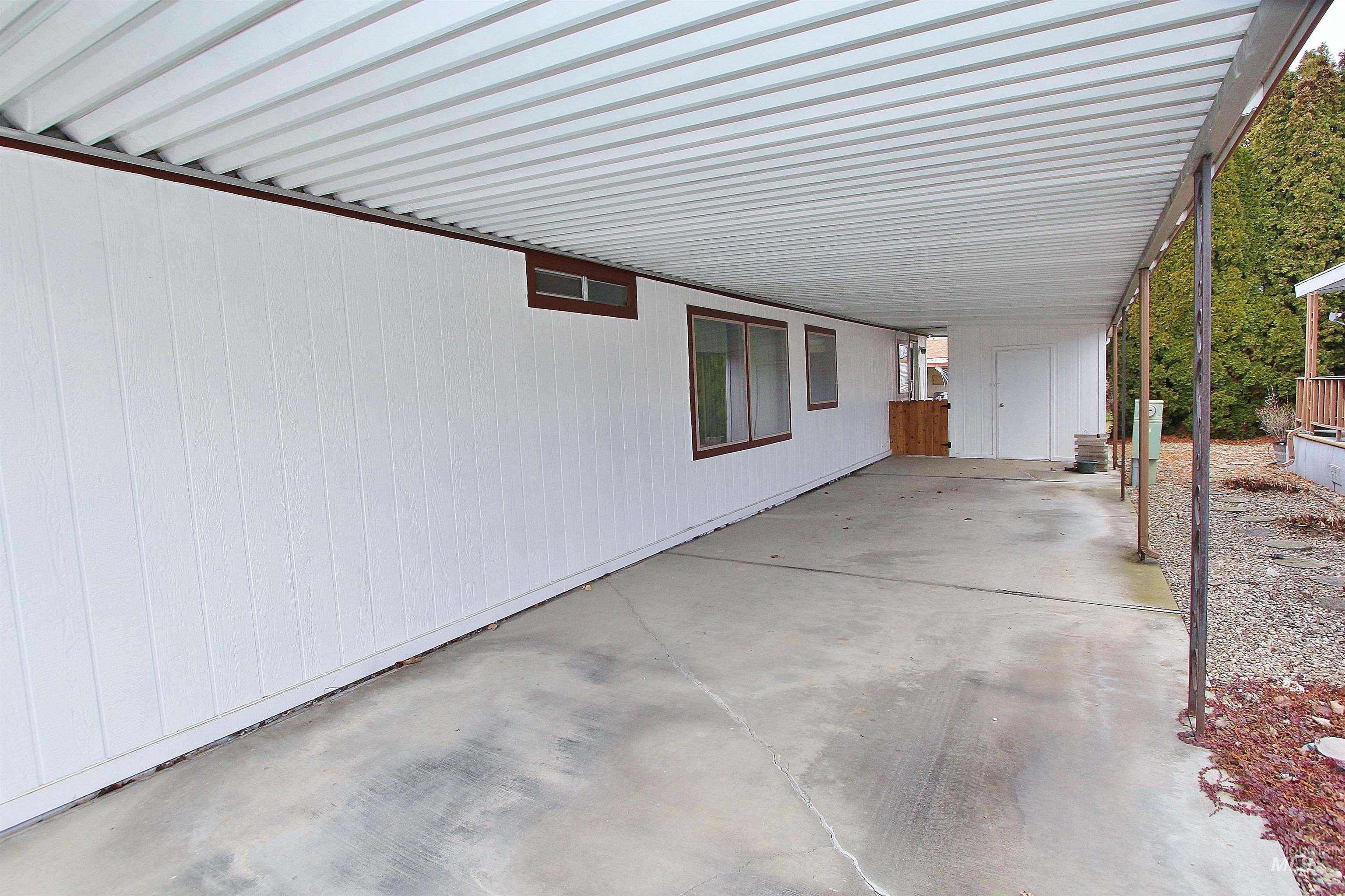 3467 N Dalton Ln, Boise, Idaho 83704, 3 Bedrooms, 2 Bathrooms, Residential For Sale, Price $145,000, 98976308