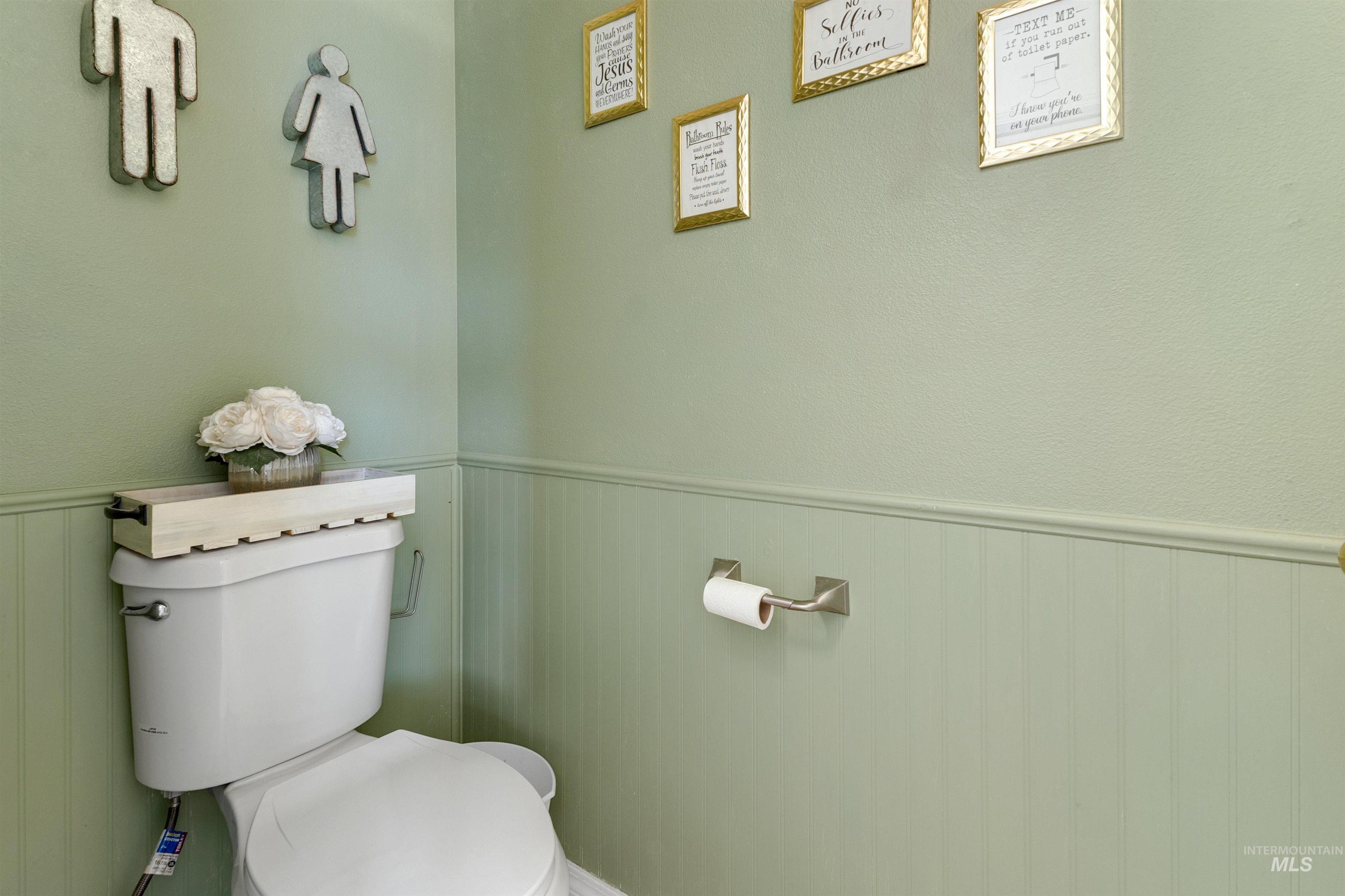 2217 E Kara Anne Ave, Nampa, Idaho 83686, 3 Bedrooms, 2.5 Bathrooms, Residential For Sale, Price $397,000, 98976310