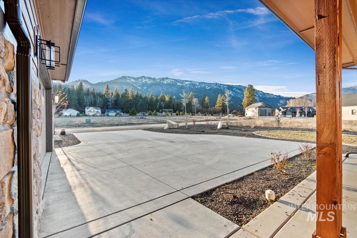 38 Singing Springs Way, Garden Valley, Idaho 83622, 4 Bedrooms, 3 Bathrooms, Residential For Sale, Price $1,048,000, 98976312