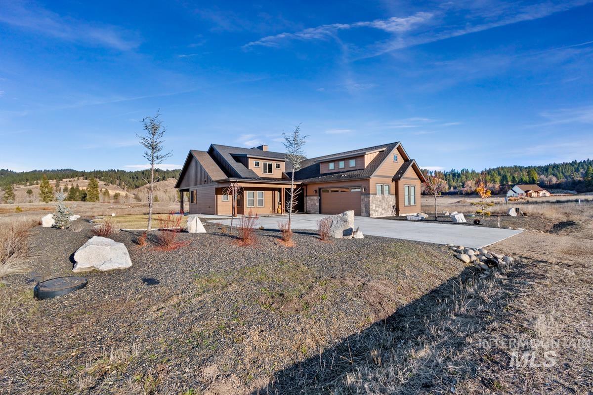 38 Singing Springs Way, Garden Valley, Idaho 83622, 4 Bedrooms, 3 Bathrooms, Residential For Sale, Price $1,048,000, 98976312