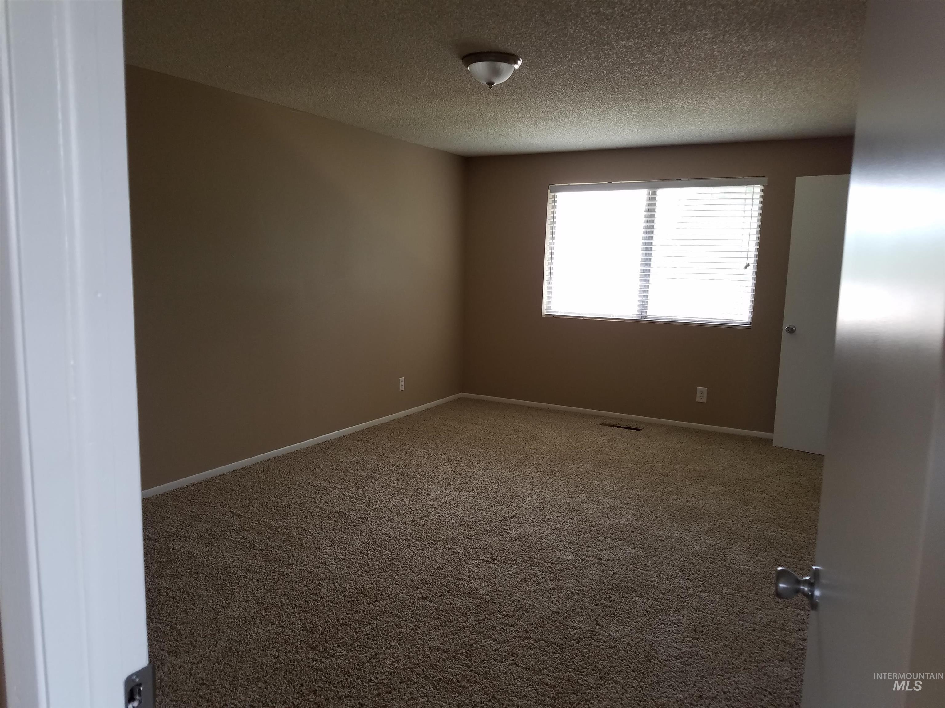 393-399 S White Cloud Dr, Boise, Idaho 83709, 1 Bedroom, 1 Bathroom, Residential Income For Sale, Price $949,500, 98976313