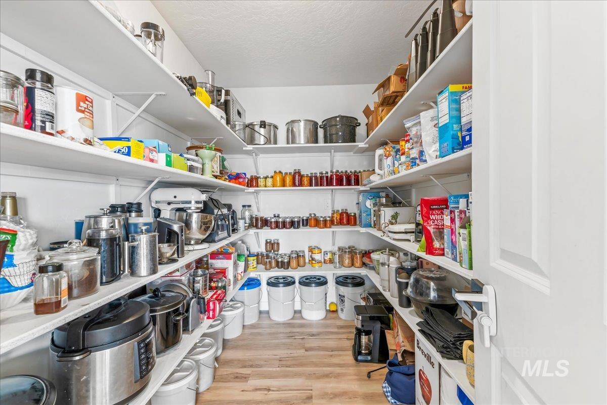 8843 State Hwy 78, Marsing, Idaho 83639, 4 Bedrooms, 3 Bathrooms, Residential For Sale, Price $950,000, 98976314