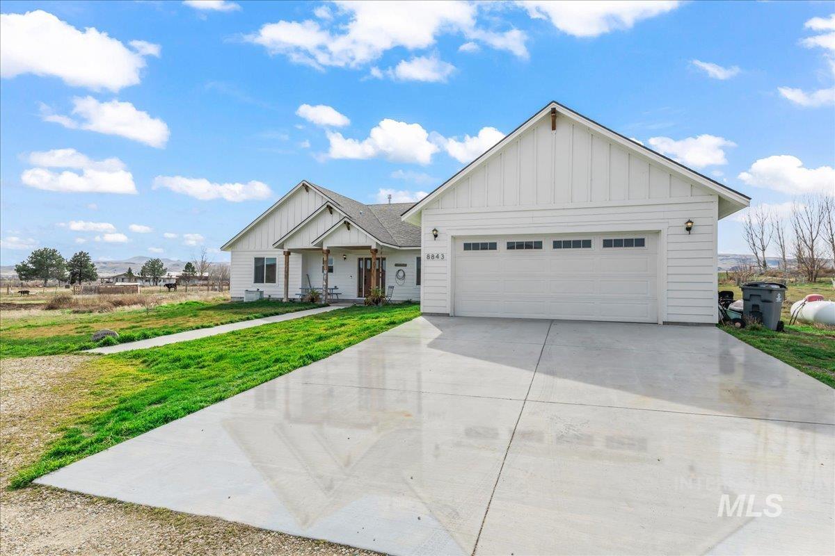 8843 State Hwy 78, Marsing, Idaho 83639, 4 Bedrooms, 3 Bathrooms, Residential For Sale, Price $950,000, 98976314