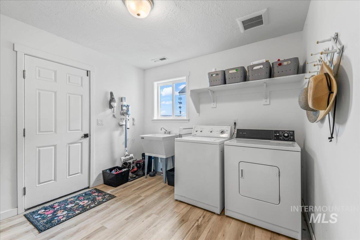 8843 State Hwy 78, Marsing, Idaho 83639, 4 Bedrooms, 3 Bathrooms, Residential For Sale, Price $950,000, 98976314