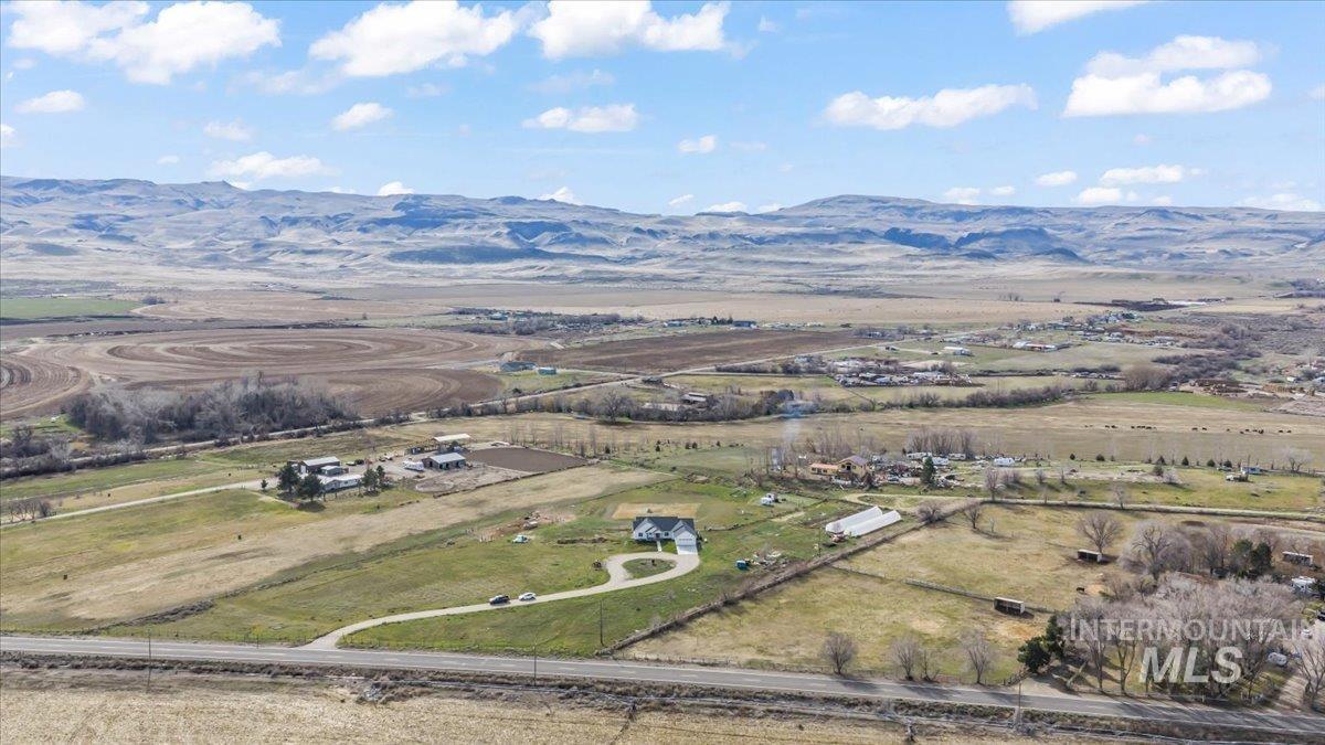 8843 State Hwy 78, Marsing, Idaho 83639, 4 Bedrooms, 3 Bathrooms, Residential For Sale, Price $950,000, 98976314