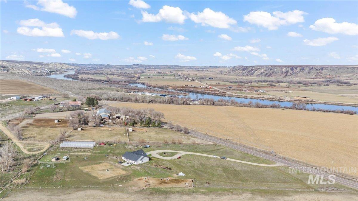 8843 State Hwy 78, Marsing, Idaho 83639, 4 Bedrooms, 3 Bathrooms, Residential For Sale, Price $950,000, 98976314