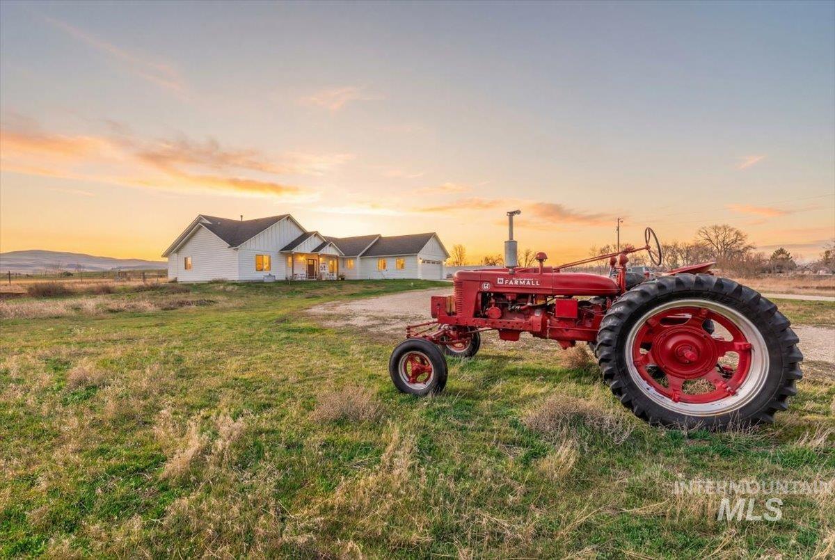 8843 State Hwy 78, Marsing, Idaho 83639, 4 Bedrooms, 3 Bathrooms, Residential For Sale, Price $950,000, 98976314