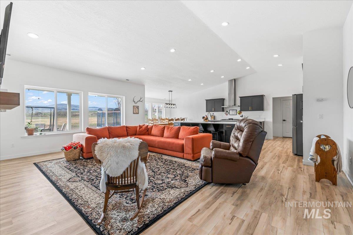 8843 State Hwy 78, Marsing, Idaho 83639, 4 Bedrooms, 3 Bathrooms, Residential For Sale, Price $950,000, 98976314