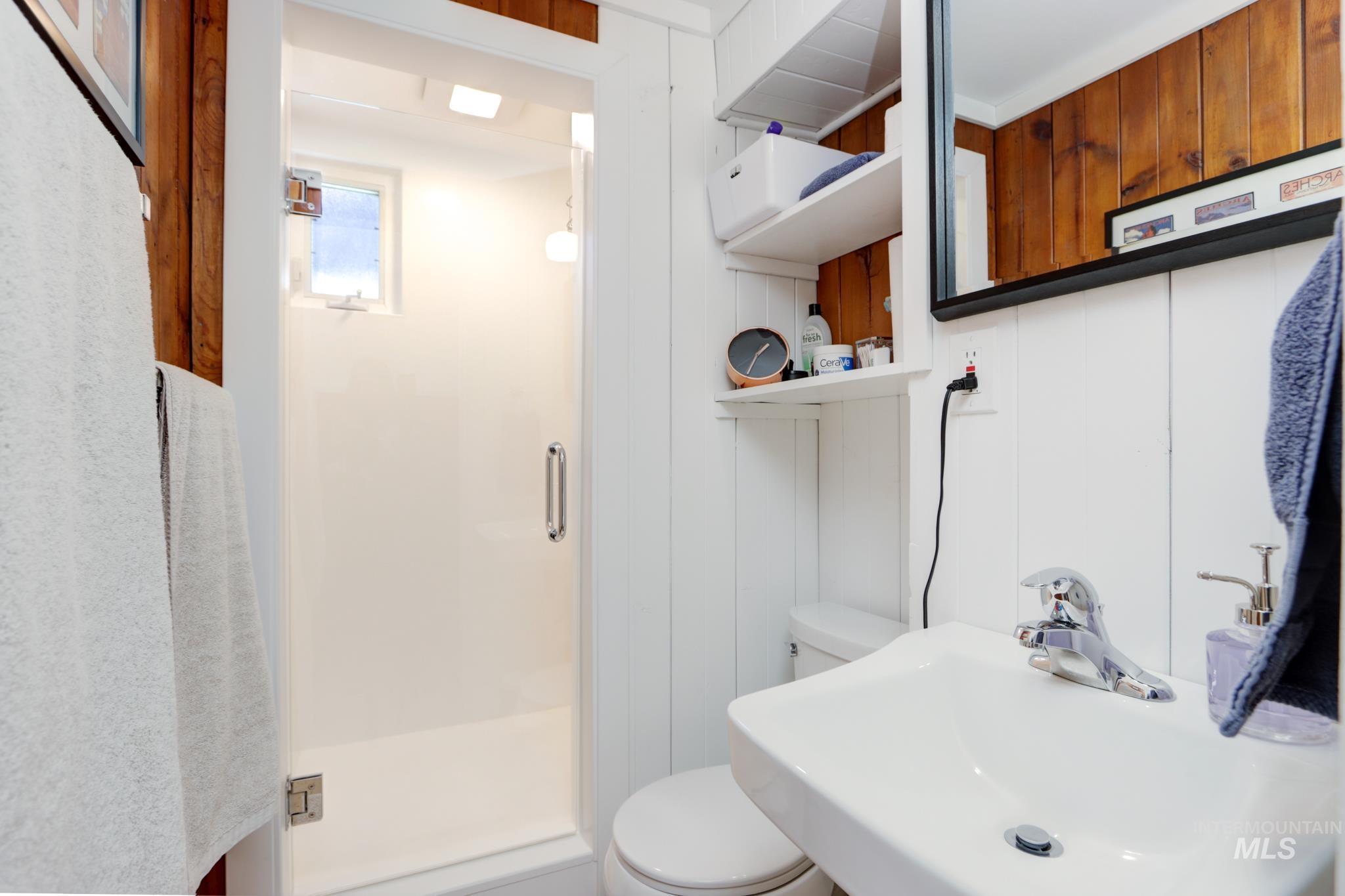 2605 W Regan Ave, Boise, Idaho 83702, 3 Bedrooms, 2 Bathrooms, Residential For Sale, Price $779,000,MLS 98976318