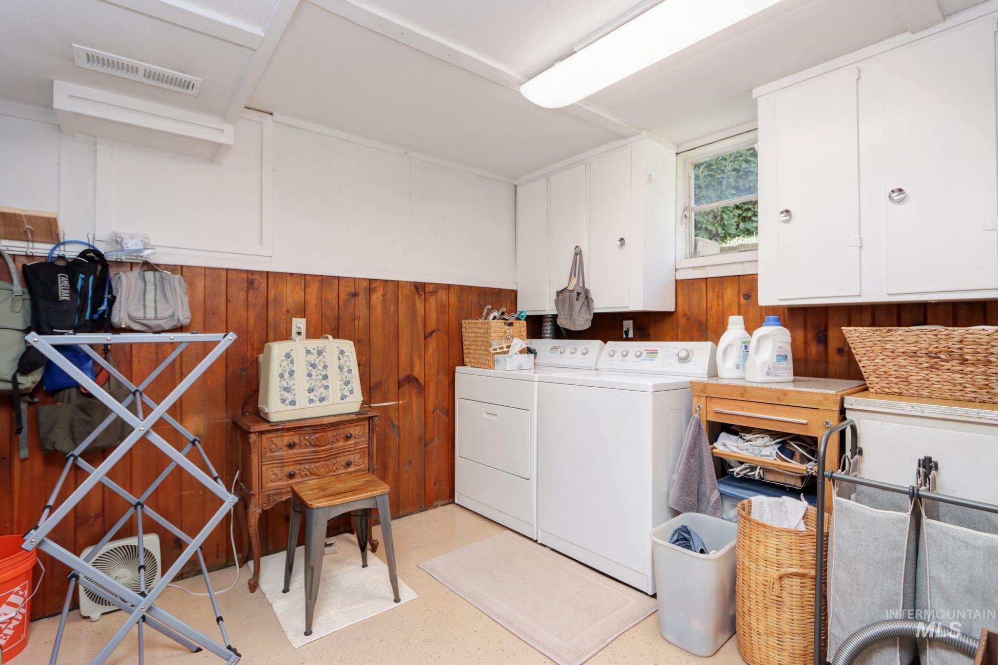 2605 W Regan Ave, Boise, Idaho 83702, 3 Bedrooms, 2 Bathrooms, Residential For Sale, Price $779,000,MLS 98976318