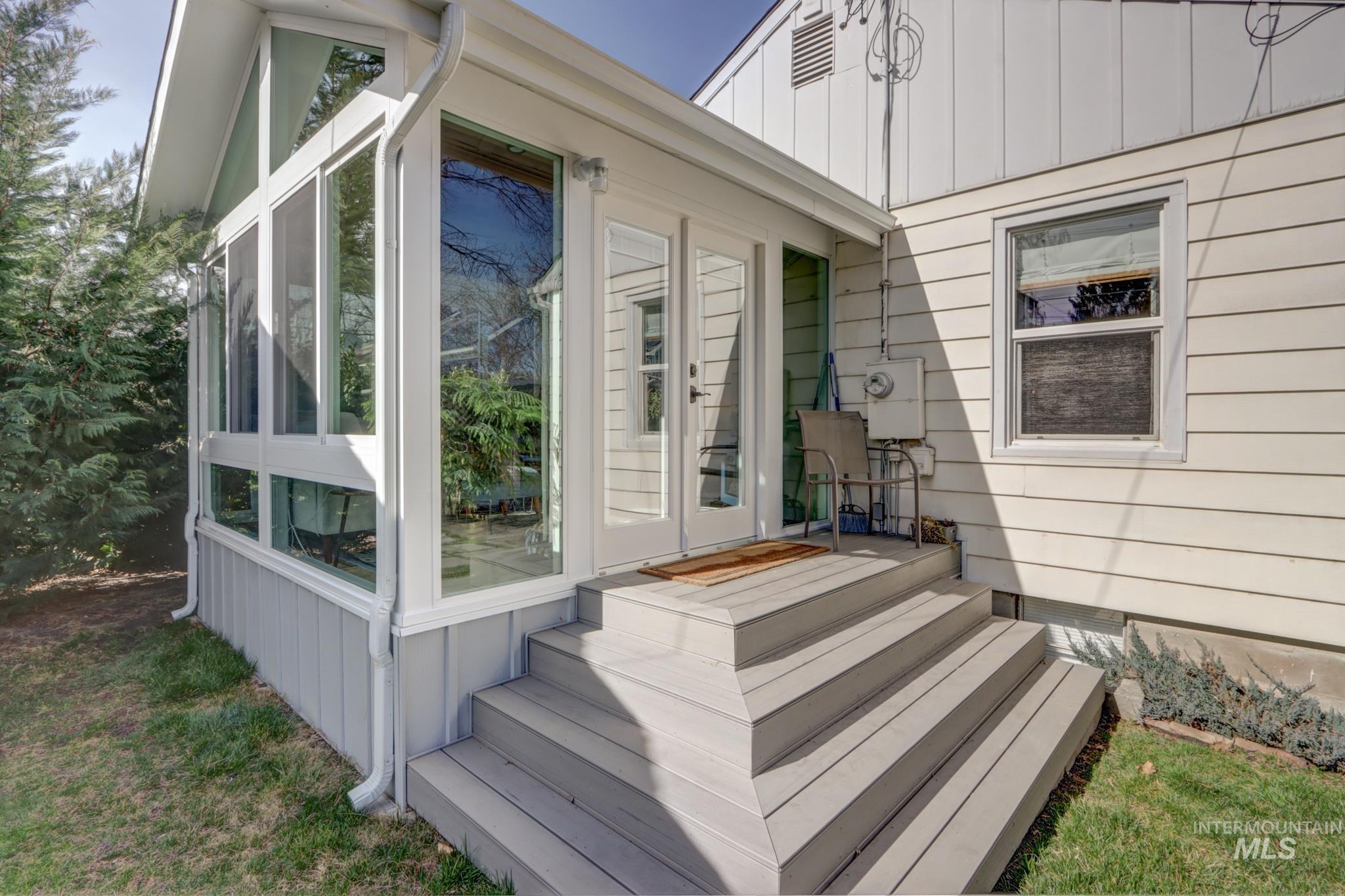 2605 W Regan Ave, Boise, Idaho 83702, 3 Bedrooms, 2 Bathrooms, Residential For Sale, Price $779,000,MLS 98976318