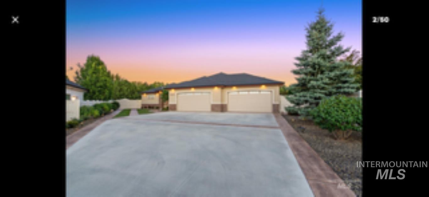 2860 W Idaho, Emmett, Idaho 83617, 3 Bedrooms, 3.5 Bathrooms, Residential For Sale, Price $1,650,000, 98976320