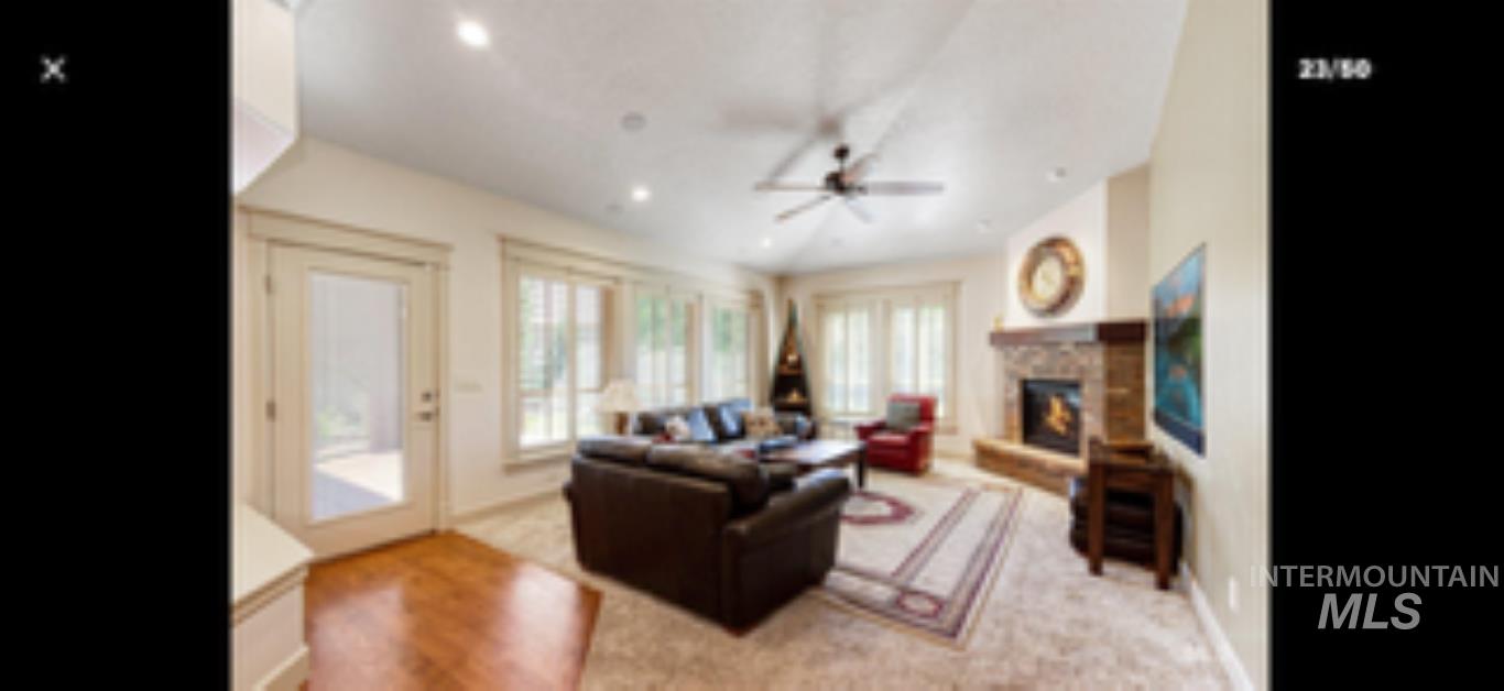 2860 W Idaho, Emmett, Idaho 83617, 3 Bedrooms, 3.5 Bathrooms, Residential For Sale, Price $1,650,000, 98976320