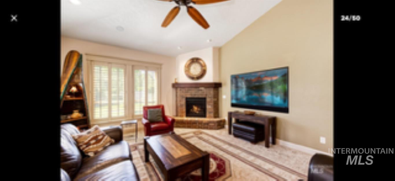 2860 W Idaho, Emmett, Idaho 83617, 3 Bedrooms, 3.5 Bathrooms, Residential For Sale, Price $1,650,000, 98976320