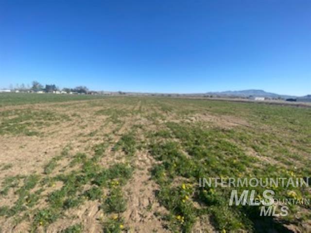 2860 W Idaho, Emmett, Idaho 83617, 3 Bedrooms, 3.5 Bathrooms, Residential For Sale, Price $1,650,000, 98976320