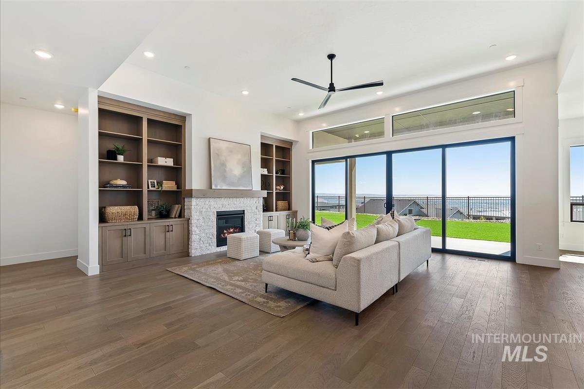 6524 W Largo Dr, Eagle, Idaho 83616, 3 Bedrooms, 3 Bathrooms, Residential For Sale, Price $859,900, 98976323