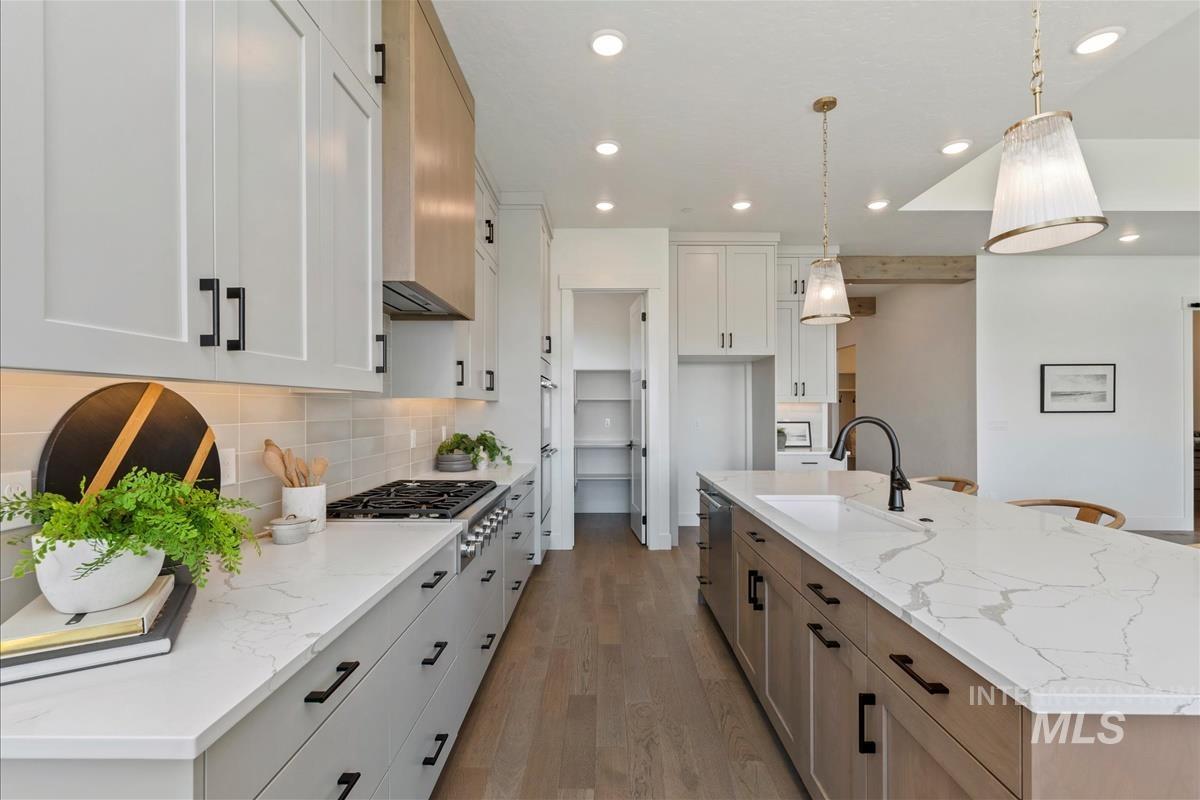 6524 W Largo Dr, Eagle, Idaho 83616, 3 Bedrooms, 3 Bathrooms, Residential For Sale, Price $859,900, 98976323