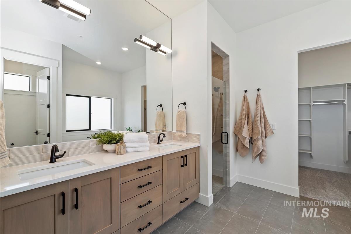 6524 W Largo Dr, Eagle, Idaho 83616, 3 Bedrooms, 3 Bathrooms, Residential For Sale, Price $859,900, 98976323